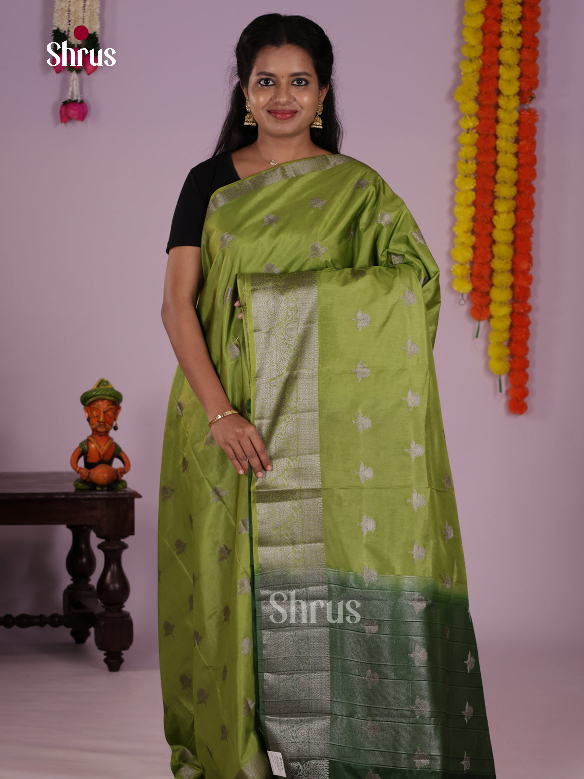 Buy Pretty Olive Green North Silk Cotton Saree With Golden Buttas, Self Border & Green Pallu