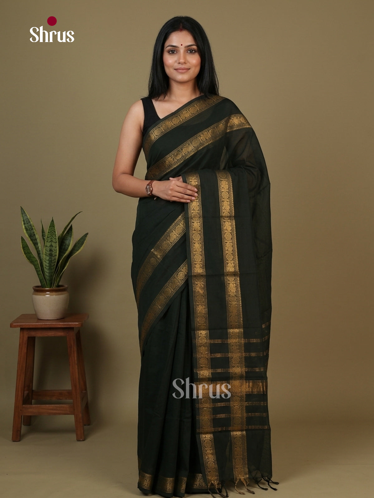 Opulent Black Chettinad Cotton Saree With Solid Body, Rettapet Zari Border & Chit Pallu