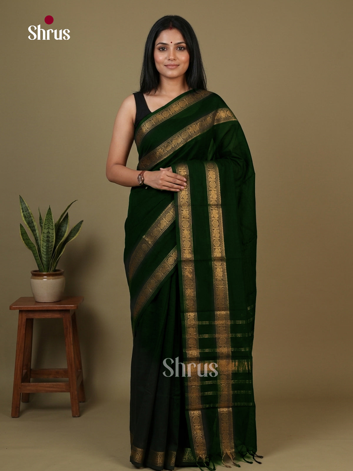 Dark Green Chettinad Cotton Saree With Solid Body, Rettapet Zari Border & Chit Pallu