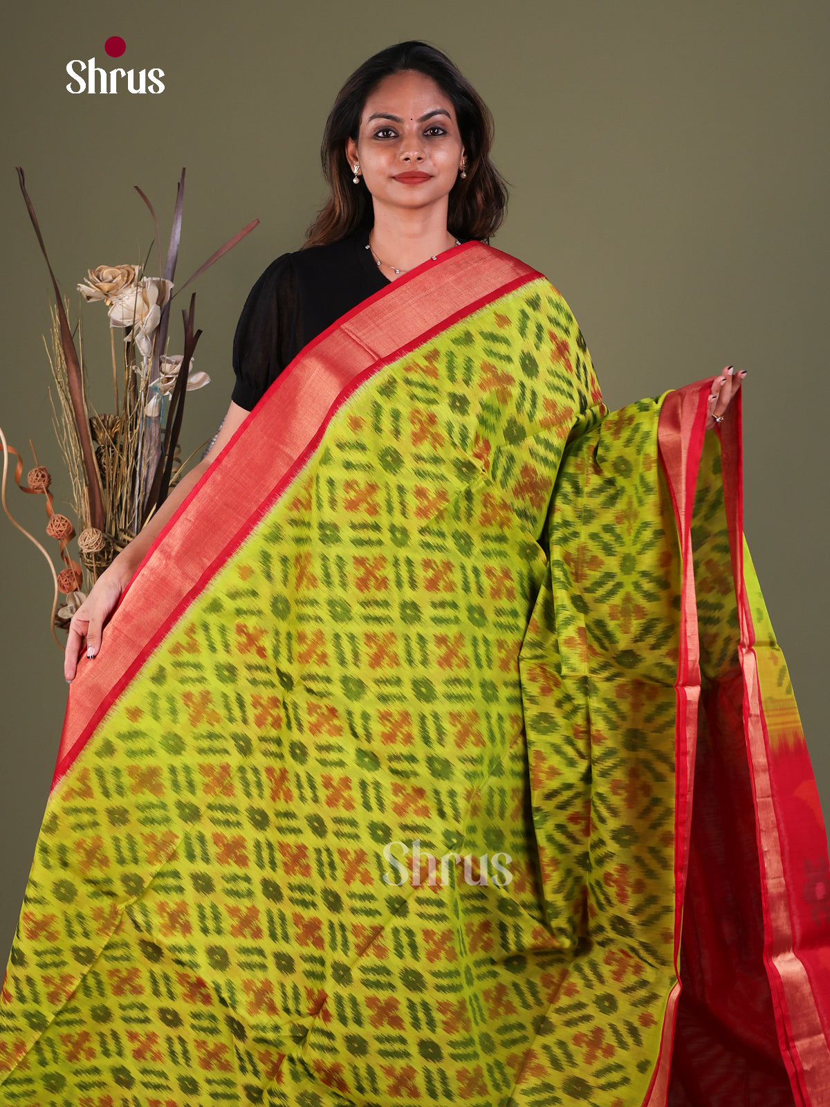Opulent Lime Green Pochampally Cotton Silk Saree With Diamond Prints & Red Kaddi Border