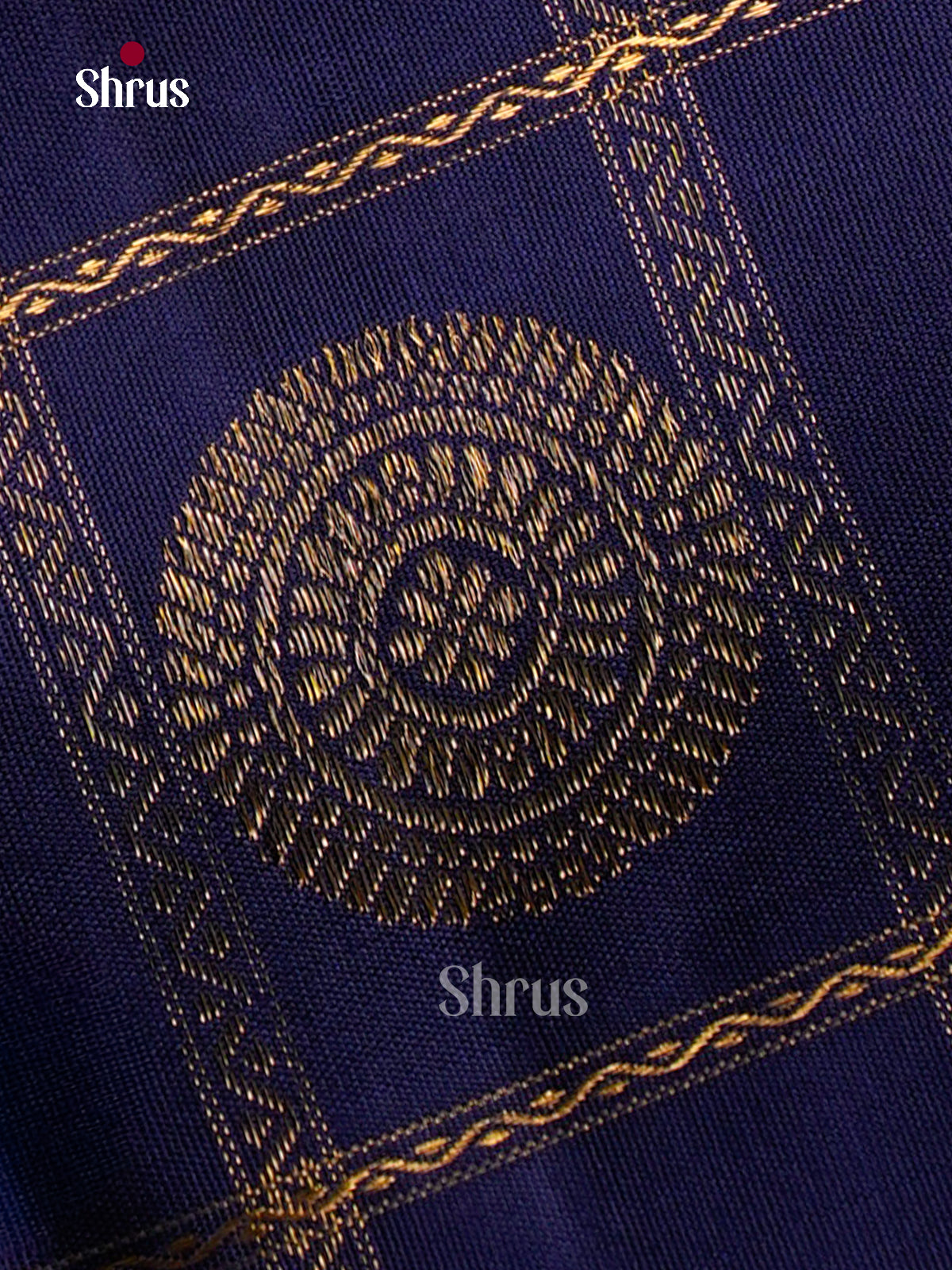 Opulent Navy Blue Kanchipuram Sarees With Zari checks, Buttas & Cream Zari Woven Border & Pallu