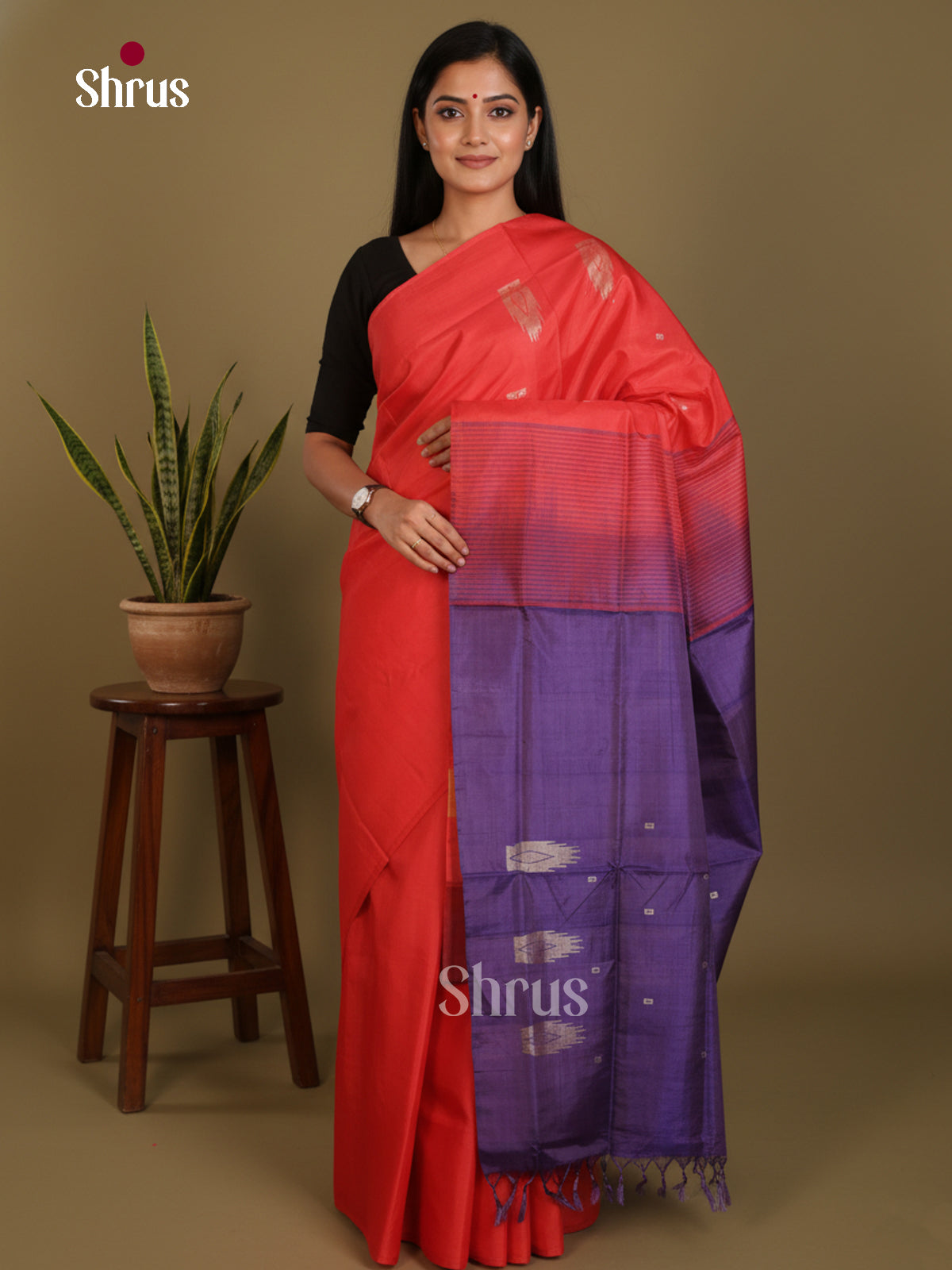 Buy Vibrant Orange Banana Pith Saree With Zari Motifs, Buttas & Violet Pallu