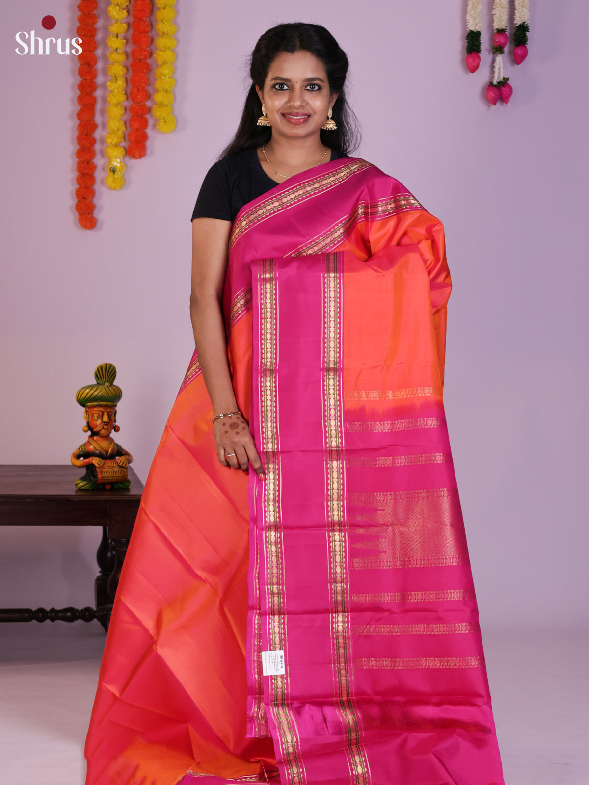 Buy Lustrous Orange Kanchipuram Silk Saree with Purple Rettaipet Border & Traditional Chit Pallu