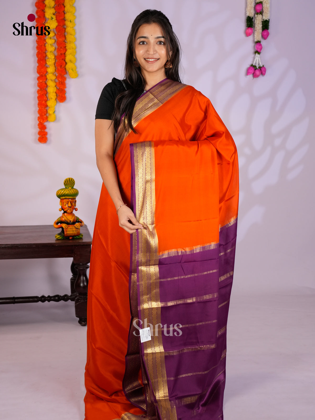 Buy Radiant Orange Mysore Silk Saree with Plain Body, Purple Zari Border & Traditional Chit Pallu