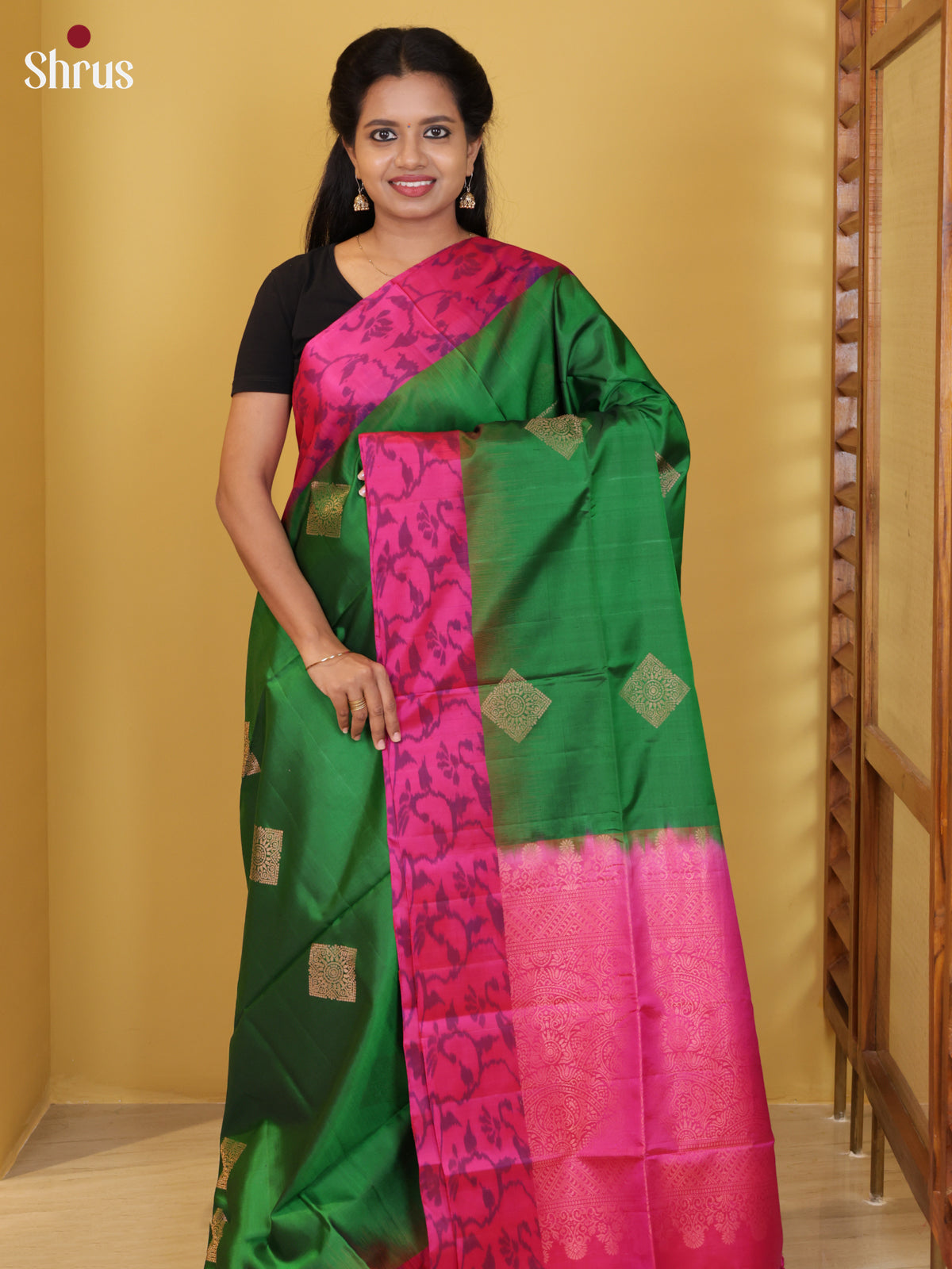 Stylish Parrot Green Soft Silk Sarees With Diamond Motifs, Magenta Ikat Border & Brocade Pallu