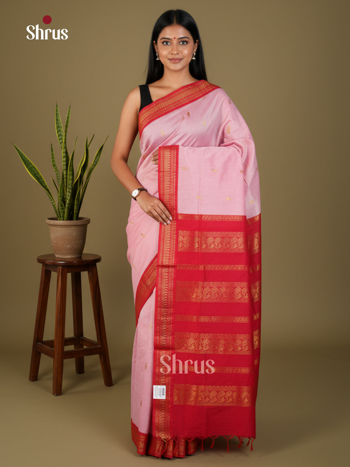 Alluring Pastel Pink Kalyani Cotton Saree With Gold Leaf Buttas, Red Border & Traditional Pallu