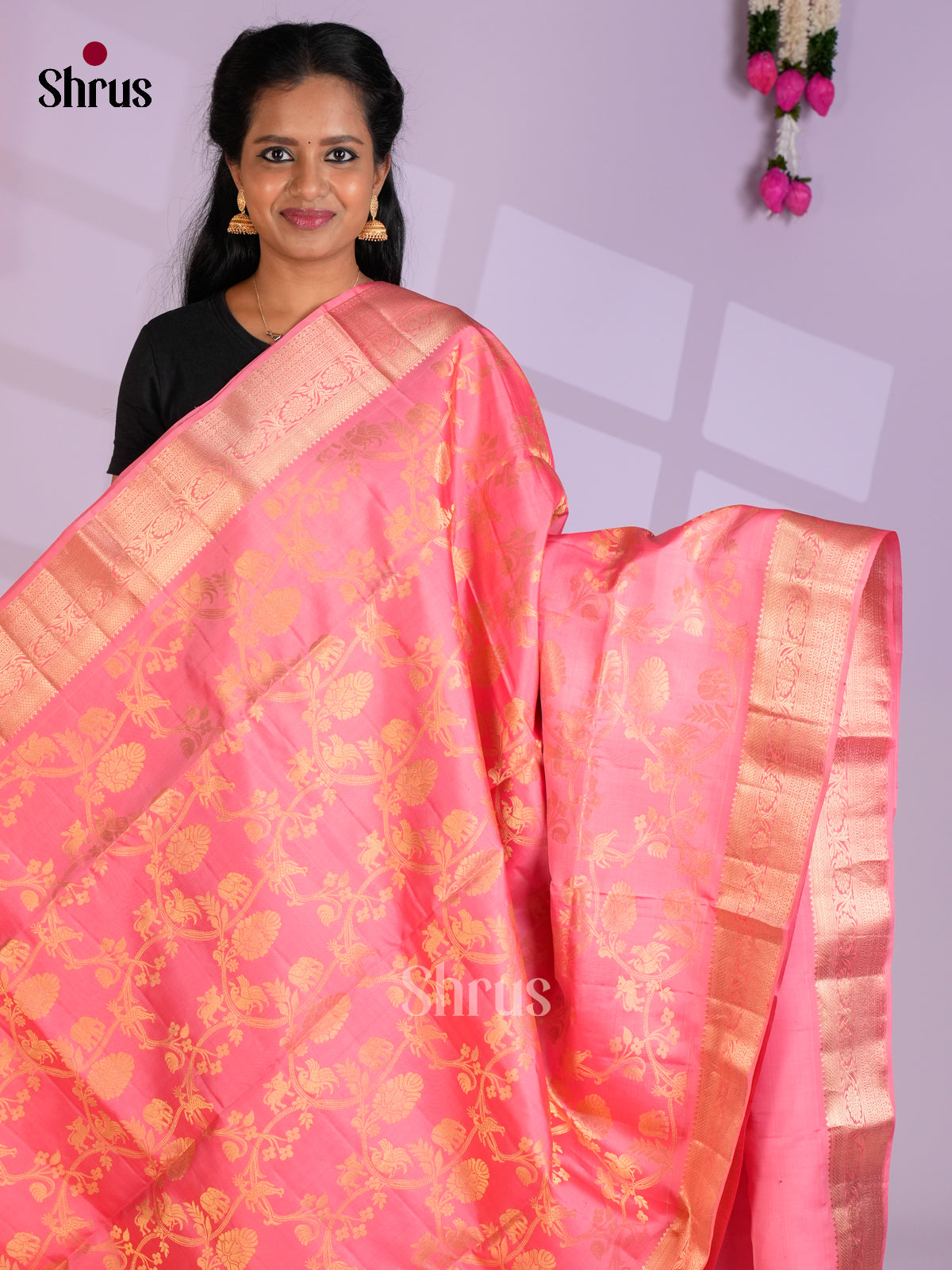 Buy Voguish Peachy Pink Pure Soft Silk Saree with Golden Floral Nestling Brocade & Zari Border