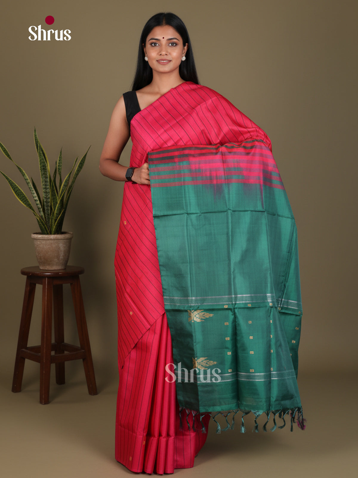 Buy Pretty Pink Banana Pith Saree With Diagonal Stripes & Teal Green Traditional Pallu