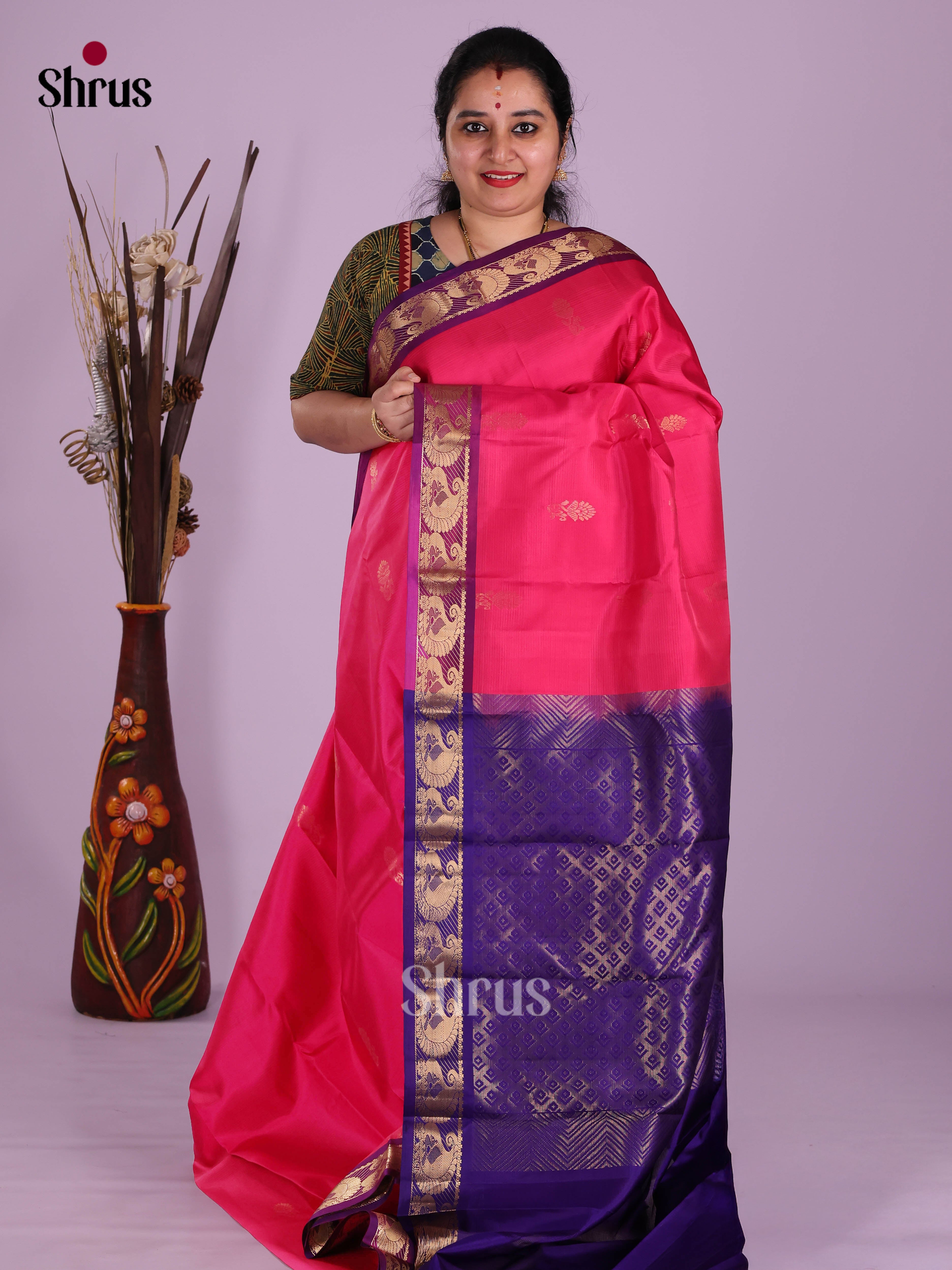 Buy Regal Pink Kanchipuram Silk Saree With Paisley Buttis, Violet Zari Border & Brocade Pallu