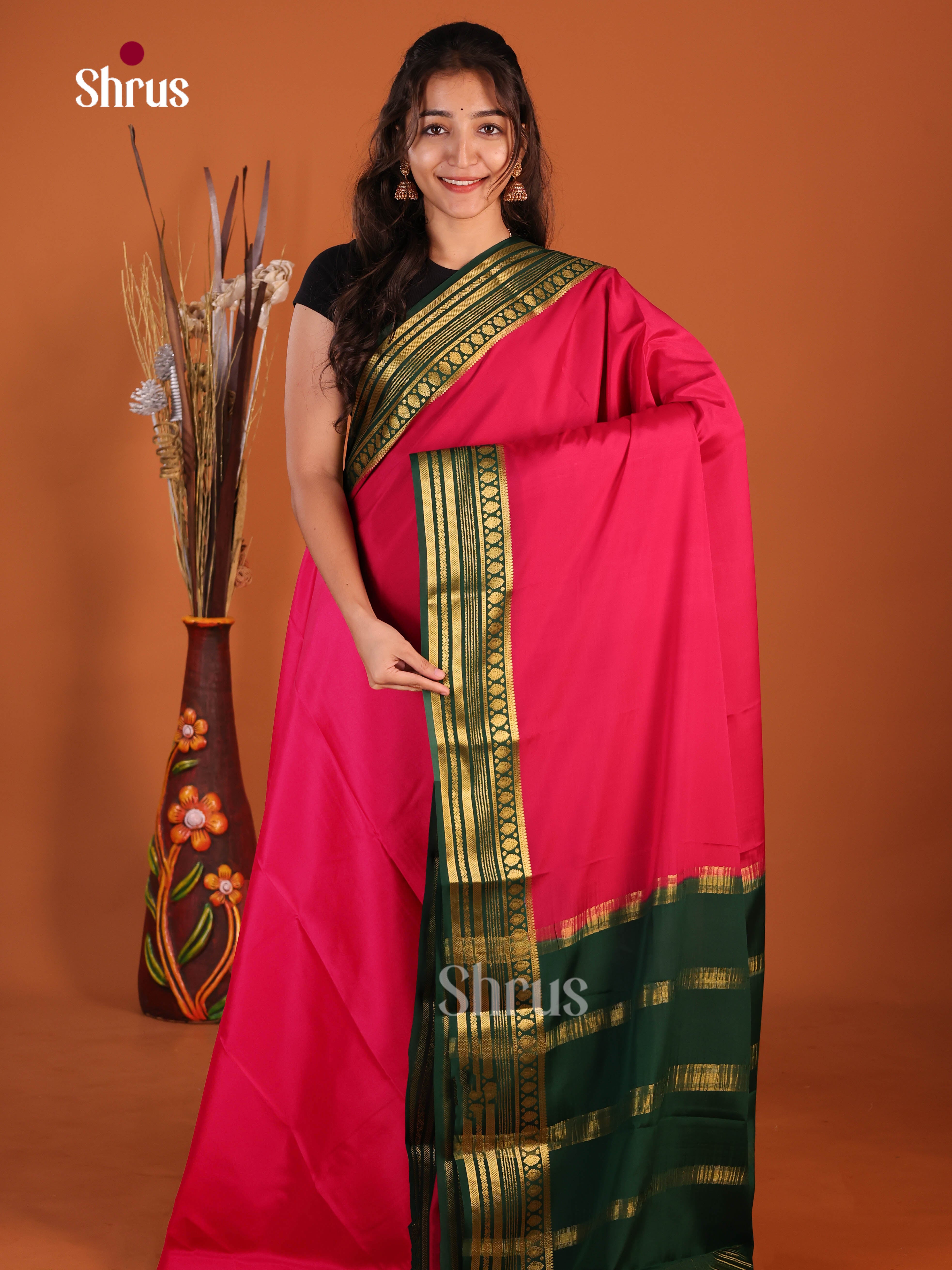 Buy Gorgeous Pink Mysore Silk Saree with Plain Body, Green Zari Striped Pallu & Chit Pallu