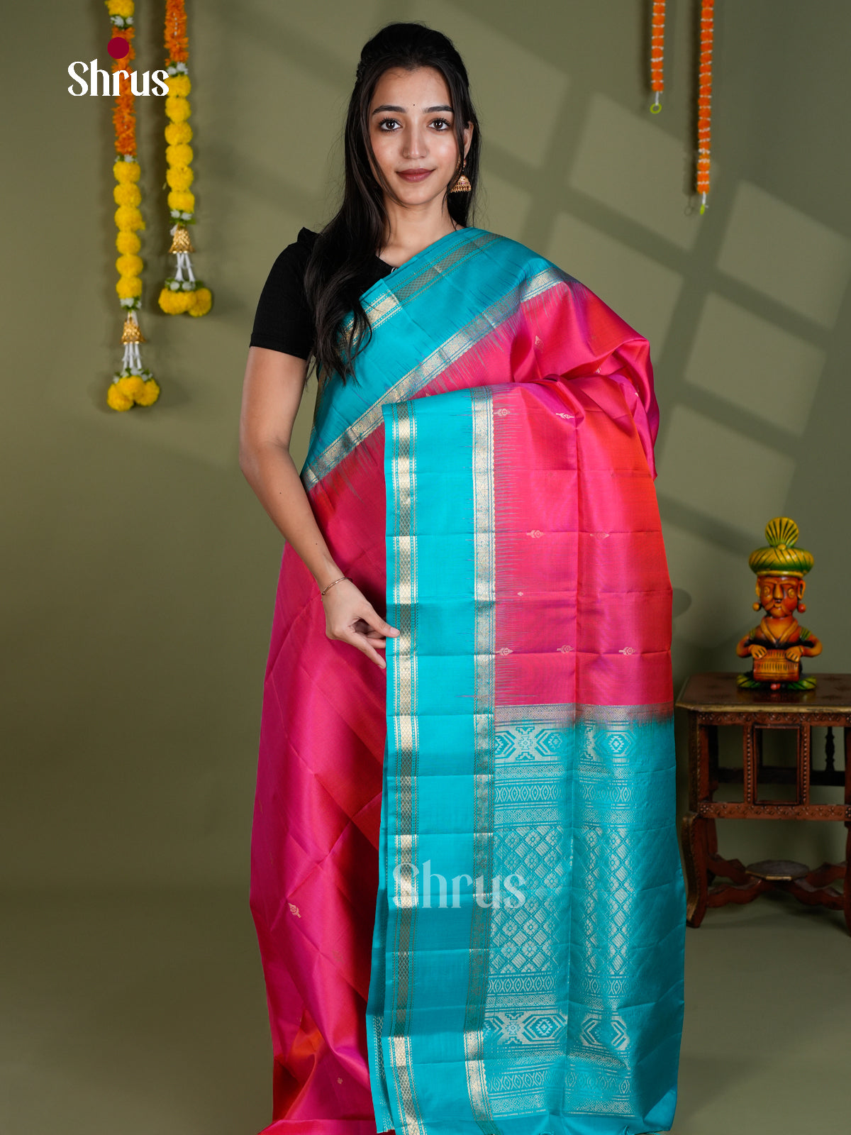 Buy Chic Pink Pure Soft Silk Saree With Silver Zari Buttas, Turquoise Rettaipet Border & Brocade Pallu