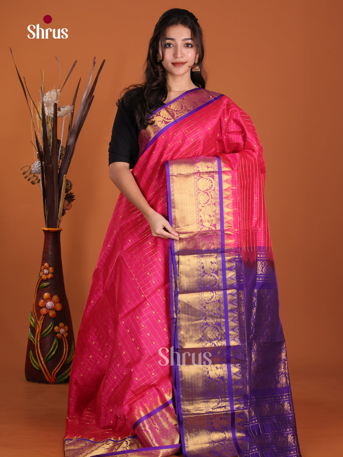 Buy Brilliant Pink Silk Cotton Saree with Gold Checks, Small Buttas & Violet Brocade Pallu