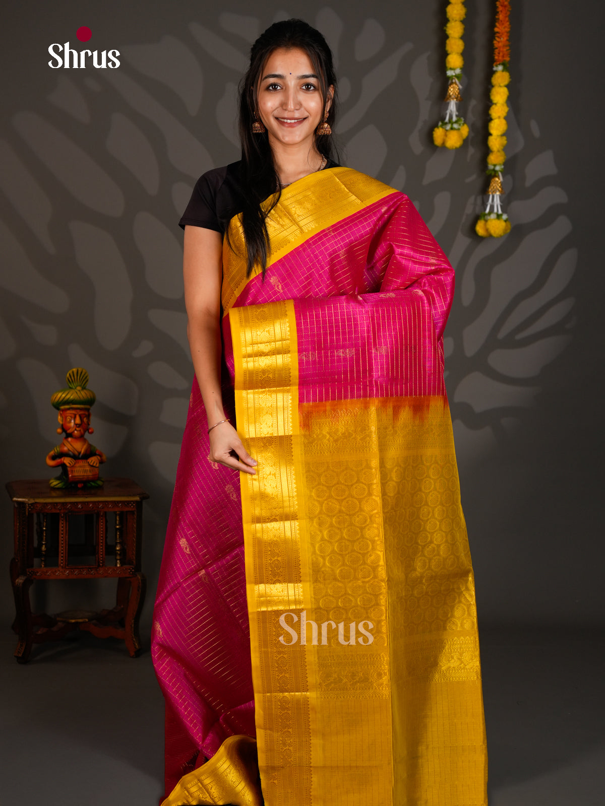 Buy Striking Pink Silk Cotton Saree with Golden Checks, Buttas, Mustard Zari Border & Brocade Pallu