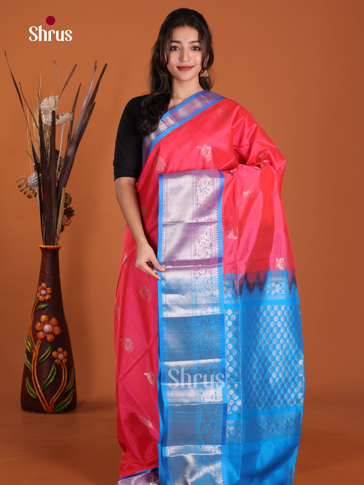 Buy Elegant Pink Silk Cotton Saree with Zari Motifs, Blue Border & Rich Brocade Pallu