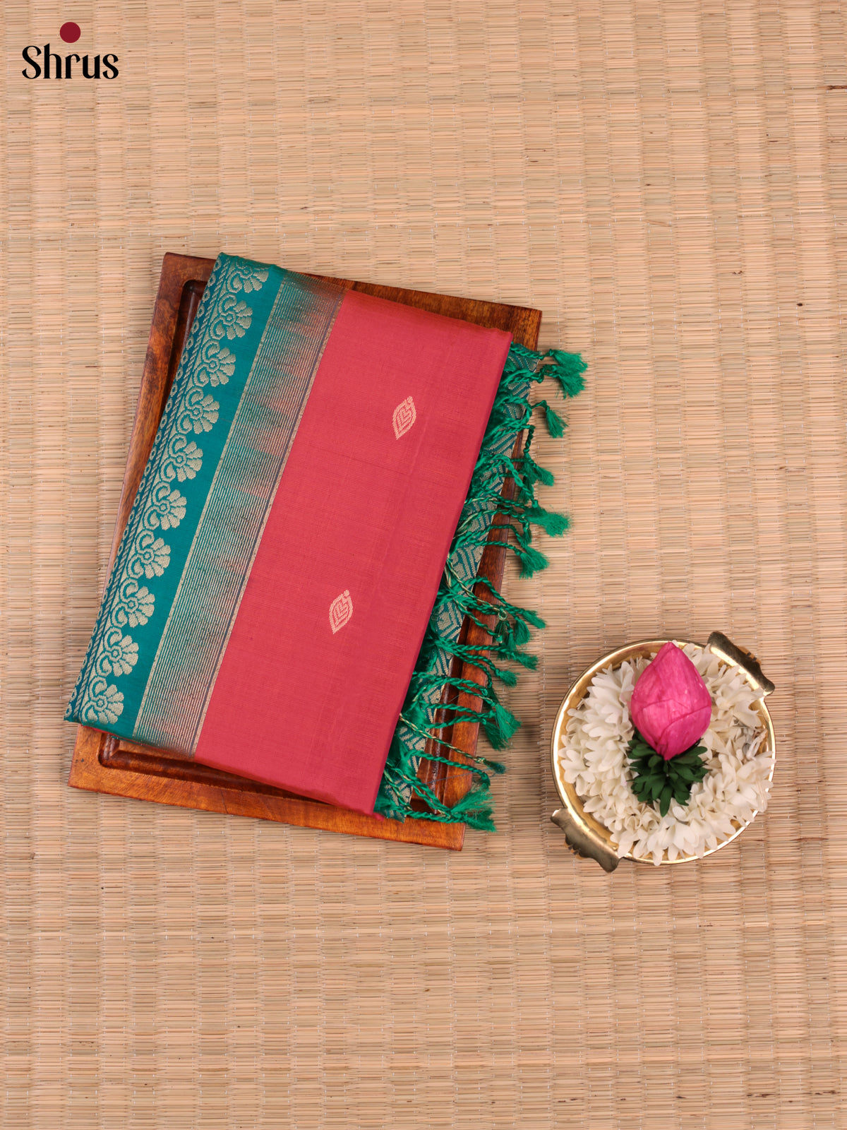 Buy Elegant Pink Soft Silk Saree With Golden Leaf Buttas, Teal Rettaipet Border & Brocade Pallu