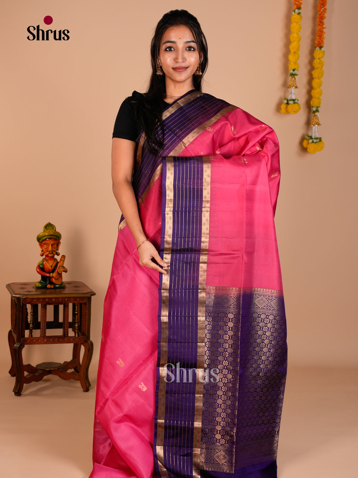 Buy Charming Pink Soft Silk Saree with Gold Buttas, Navy Blue Rettaipet Border & Brocade Pallu