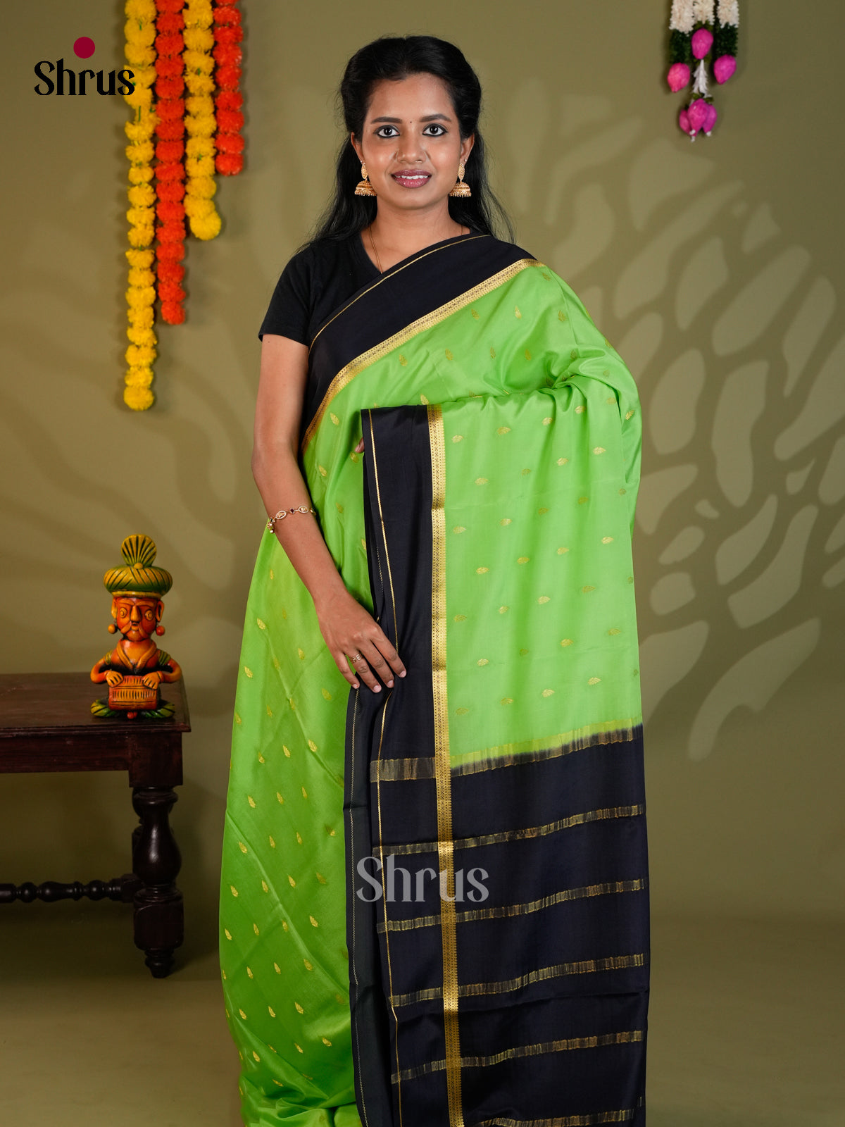 Buy Beautiful Pista Green Mysore Silk Saree with Zari Buttas, Black Rettaipet Border & Pallu