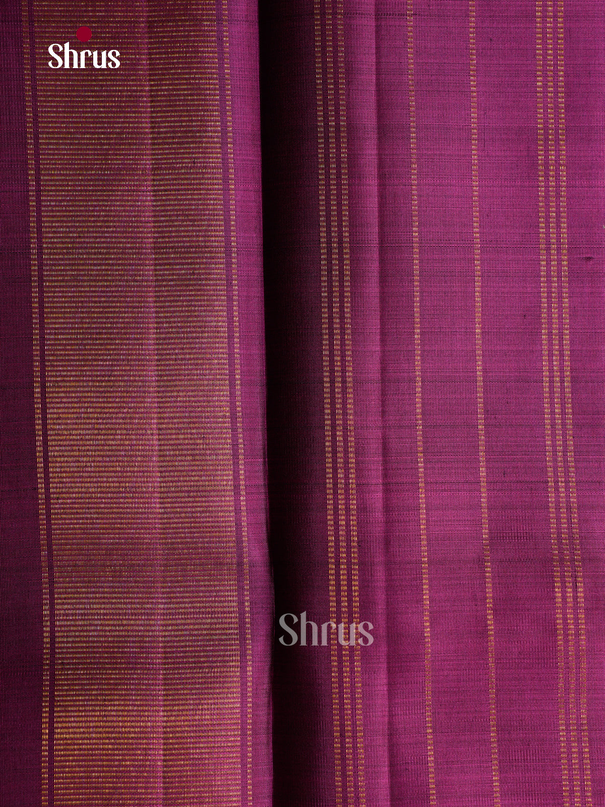 Pretty Magenta Kanchipuram Sarees With Dual Tone Micro Checks & Pink Zari Striped Border