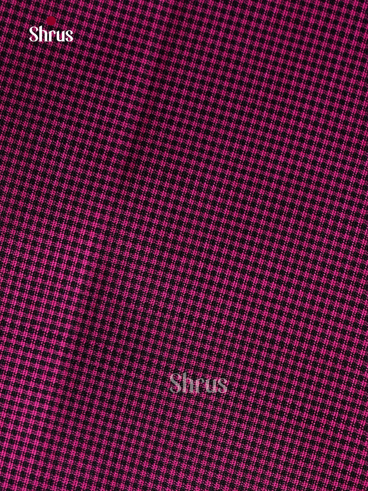 Pretty Magenta Kanchipuram silk Sarees With Dual Tone Micro Checks & Pink Zari Striped Border