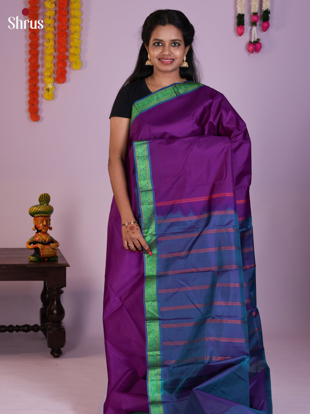Buy Adorable Purple Kanchipuram Silk Saree With Green Metallic Border & Blue Chit Pallu