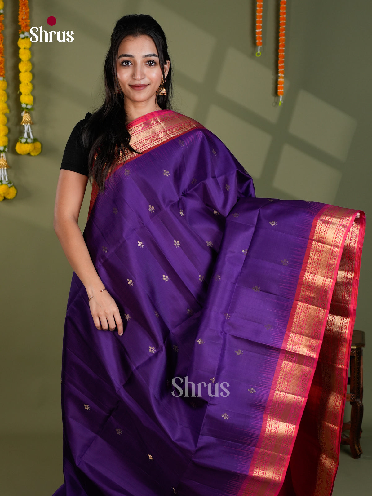Buy Graceful Purple Pure Soft Silk Saree With Golden Buttas, Zari Border & Pink Brocade pallu