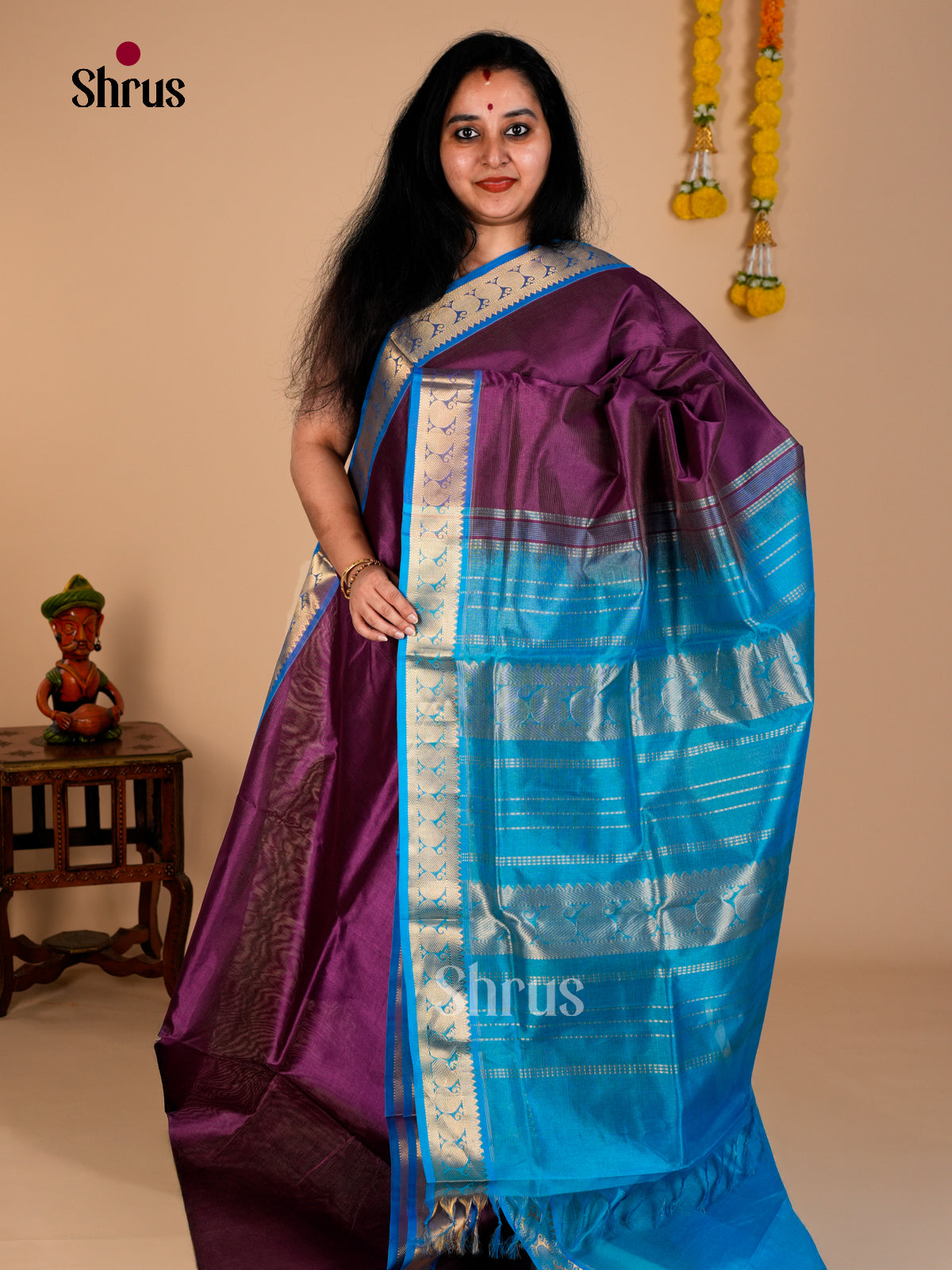 Buy Ethnic Purple Silk Cotton Saree With Blue Manga Buttas Woven Border & Zari Pallu