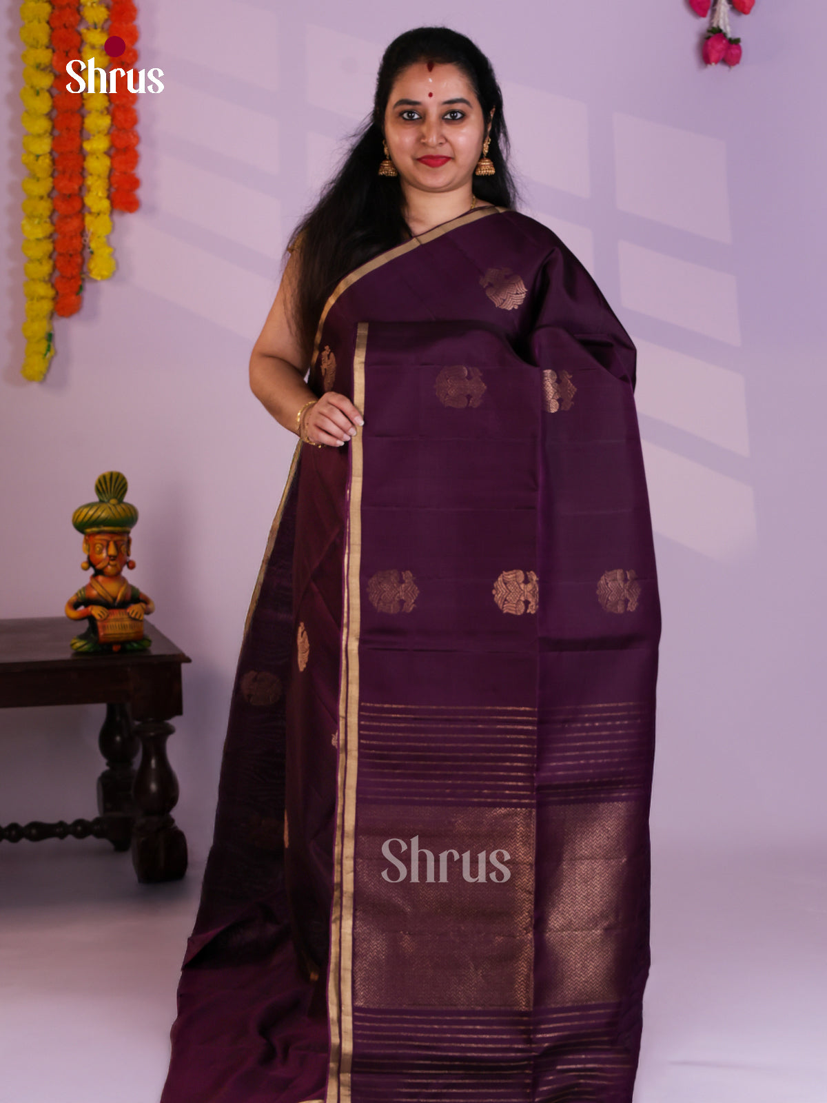 Buy Glistening Purple Soft Silk Saree with Golden Twin Peacock Motifs & Brocade Pallu