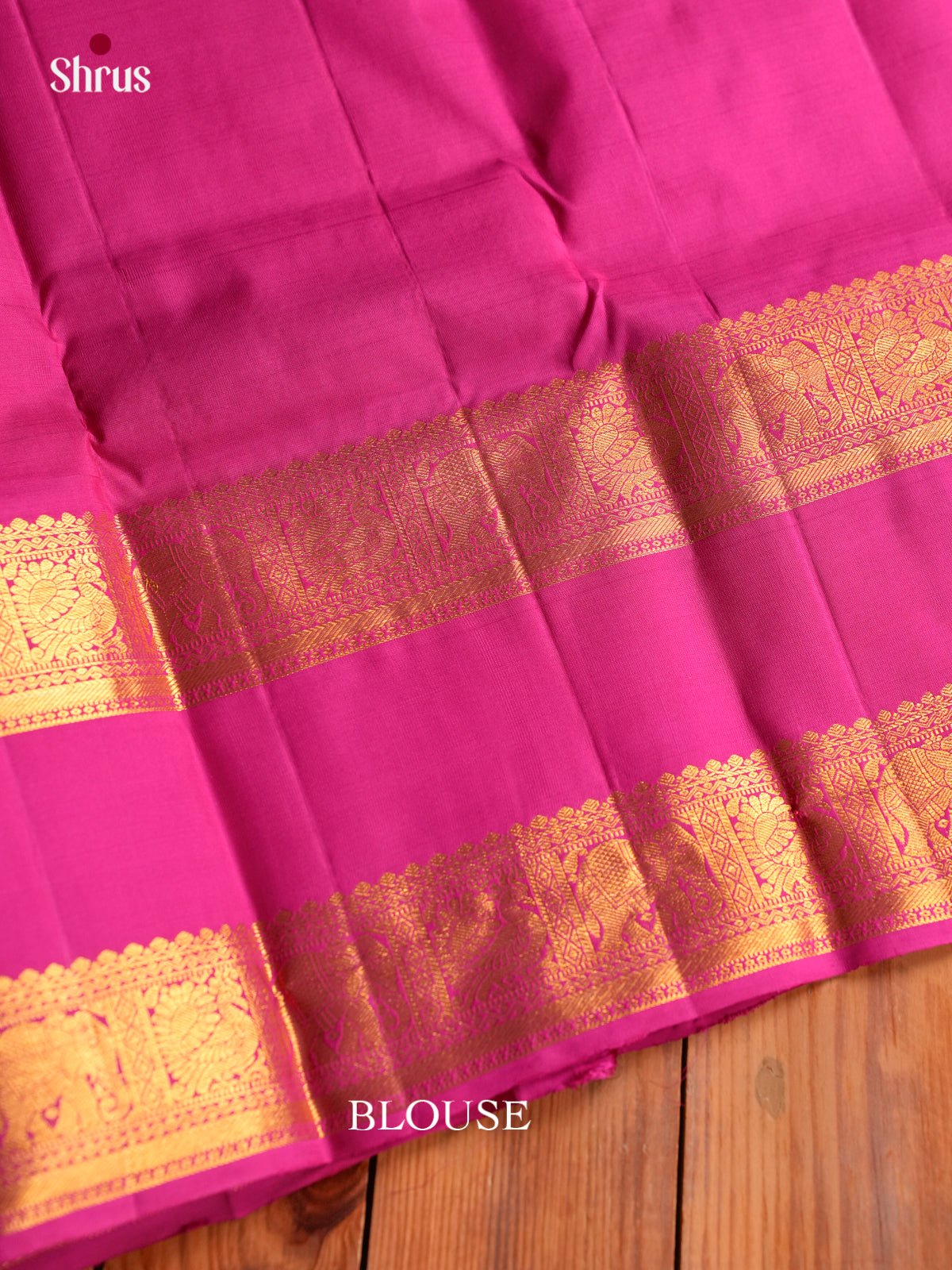Radiant Coral Red Kanjivaram Saree With Golden Buttas | Magenta Rettapet Zari Border & Brocade Pallu