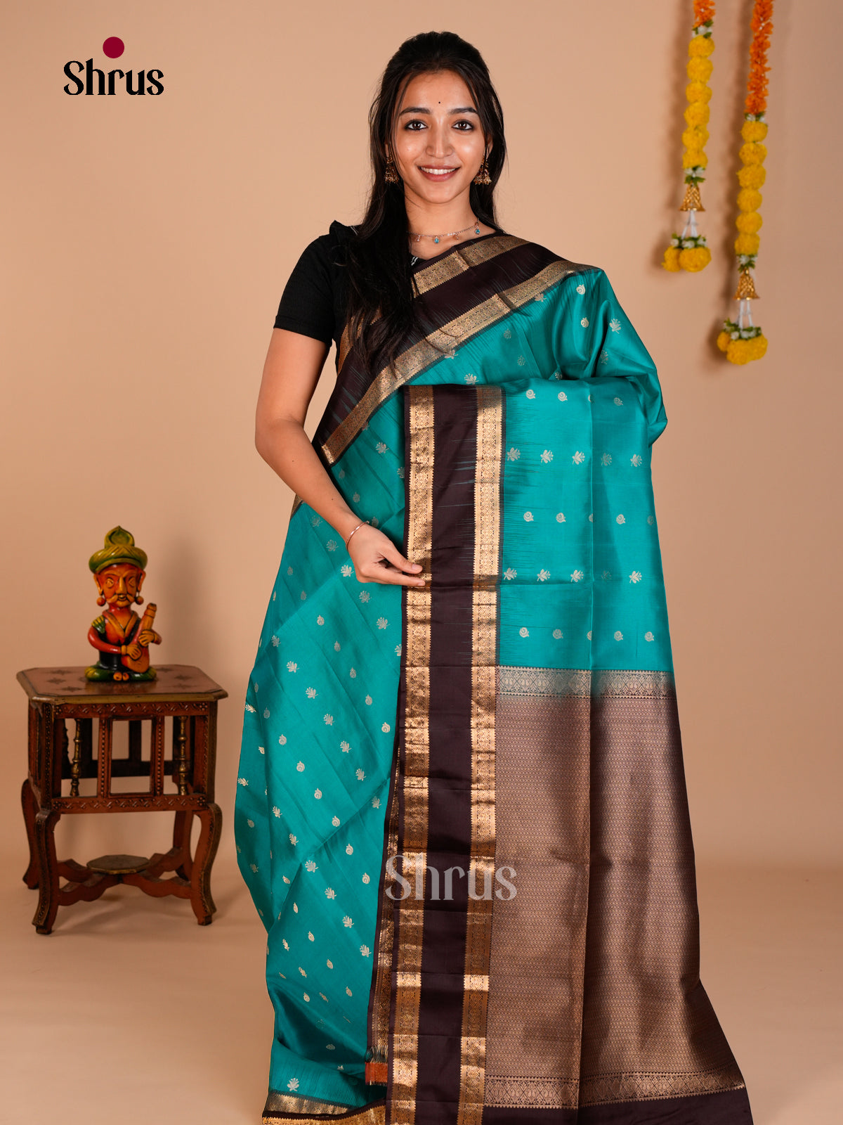 Buy Striking Ramar Blue Soft Silk Saree with Golden Buttas & Brown Rettaipet Zari Border