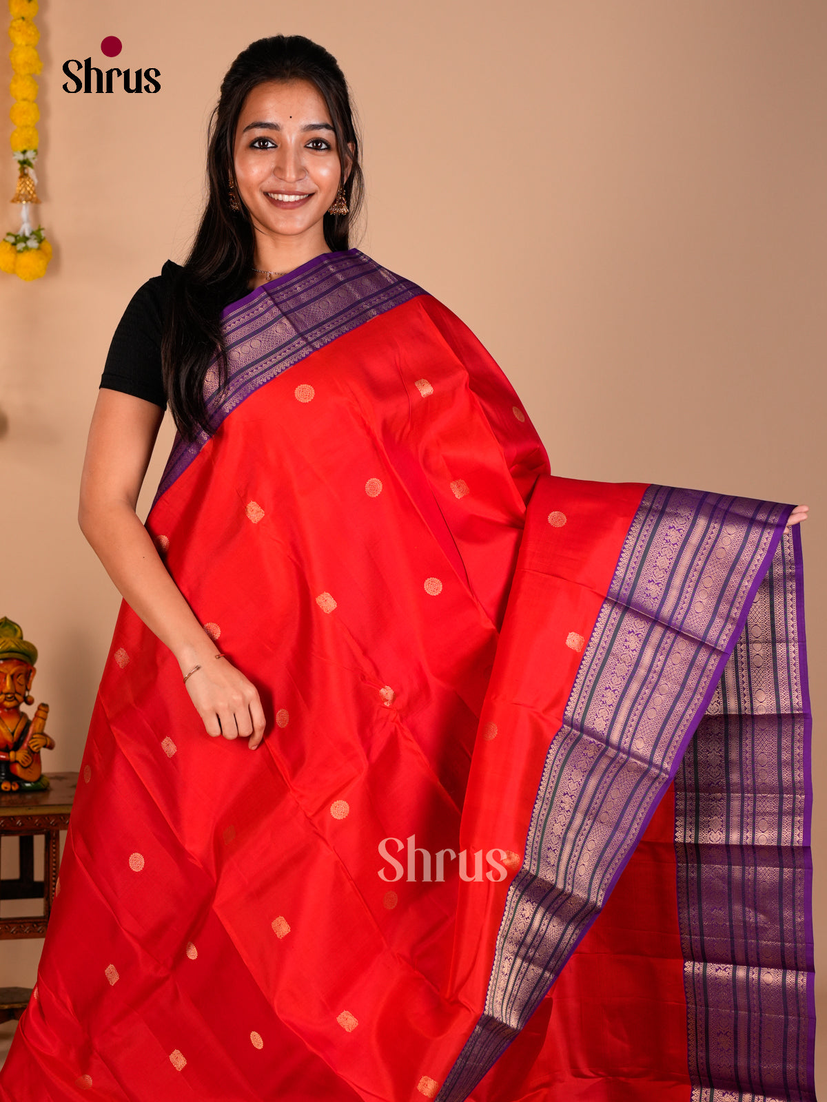 Buy Breathtaking Red Kanchipuram silk Saree With Gold Buttas, Purple Striped Border & Brocade Pallu