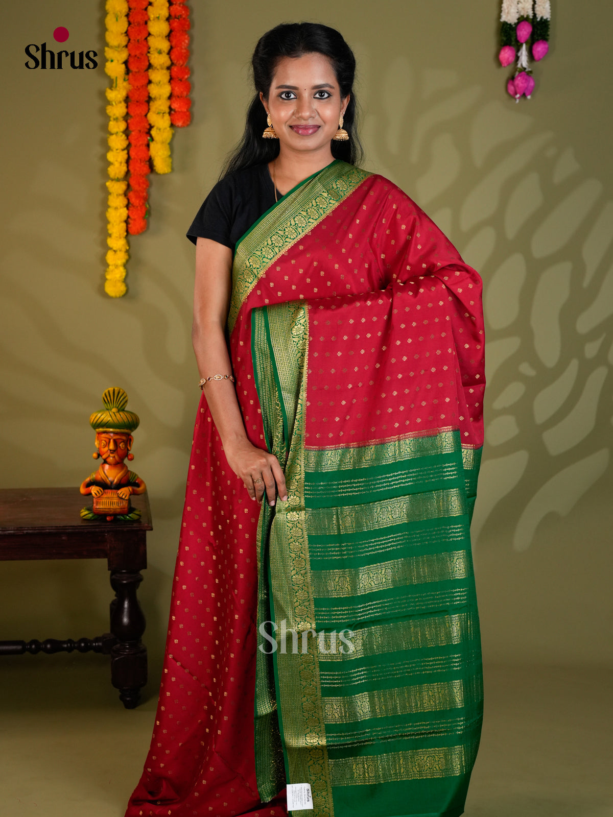 Buy Brilliant Red Mysore Silk Saree with Gold Zari Buttas, Green Border & Traditional Striped Pallu