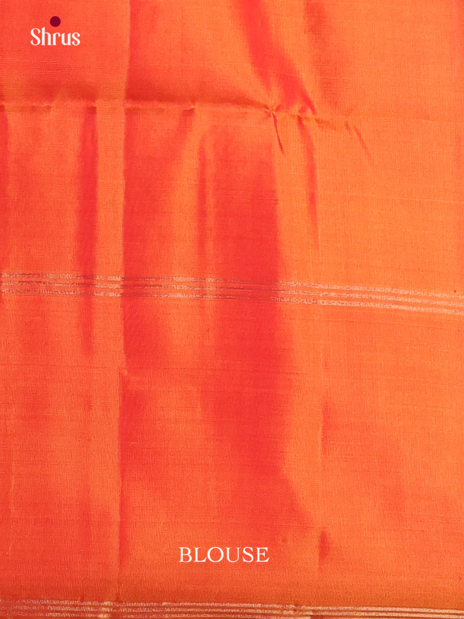 Buy Fiery Red Silk Saree With Golden Buttas, Dark Orange Rettapet Zari Border & Brocade Pallu