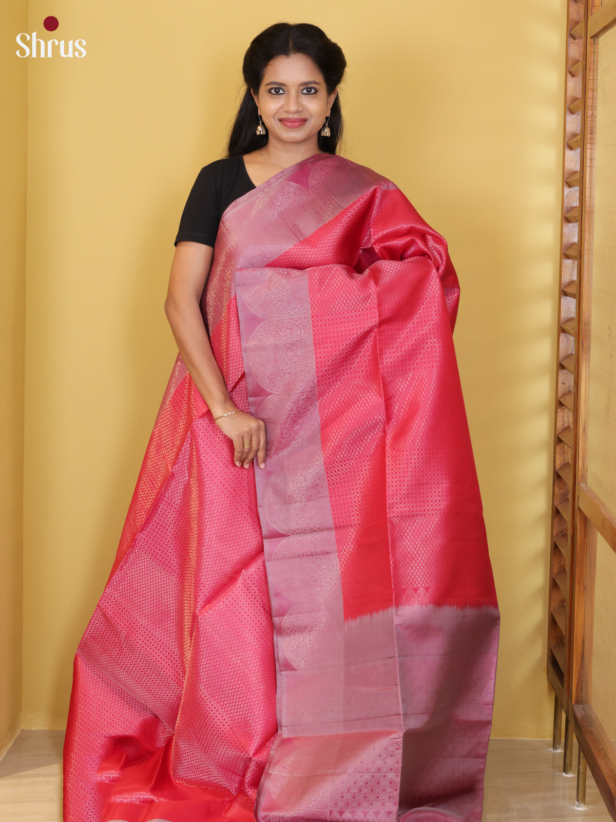 Buy Sheeny Red Soft Silk Saree With Intricately Woven Silver Grids & Soft Pink Border With Paisley Motifs