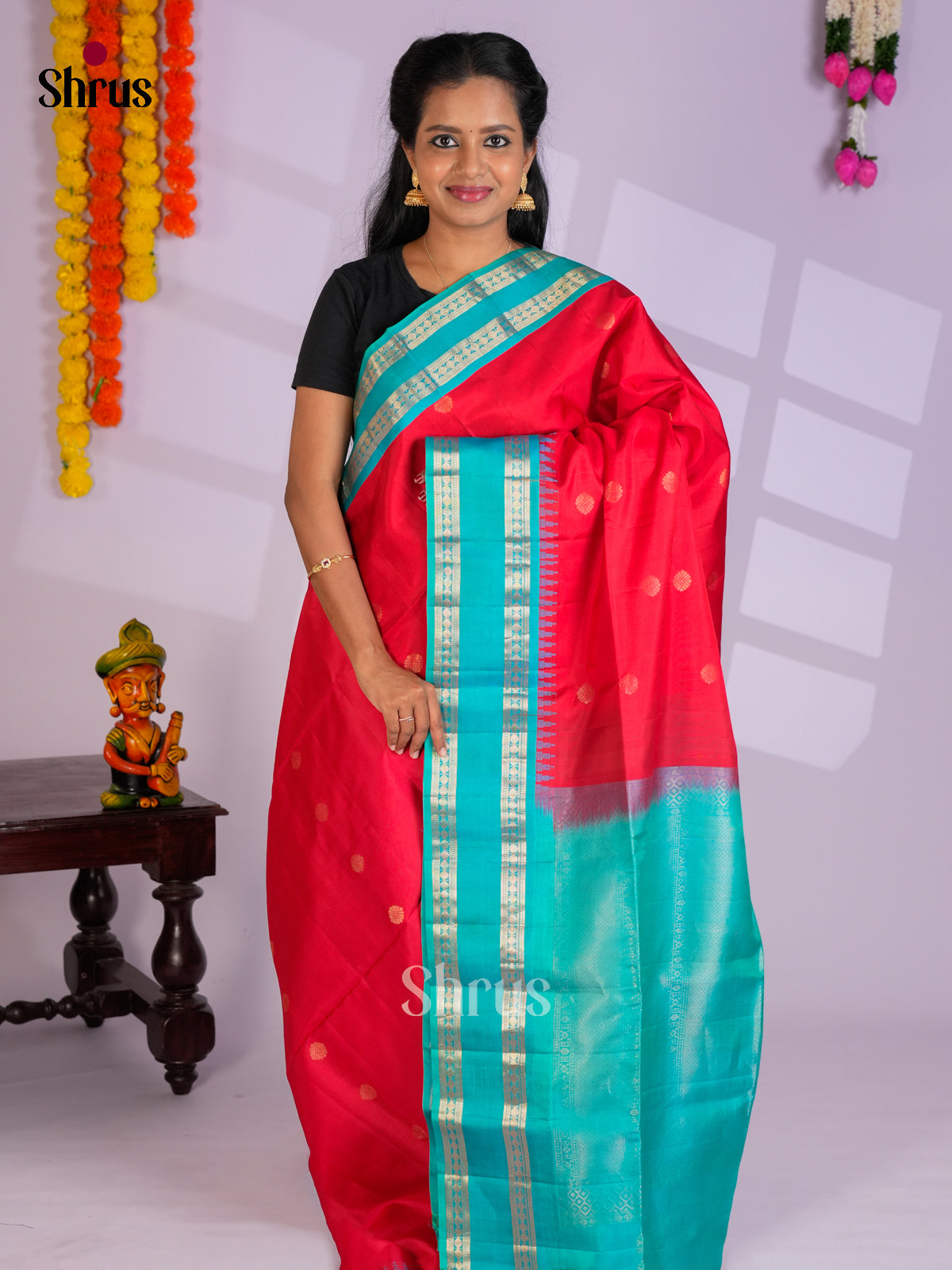 Buy Sassy Red Soft Silk Saree with Floral Buttas, Turquoise Rettaipet Zari Border & Brocade Pallu