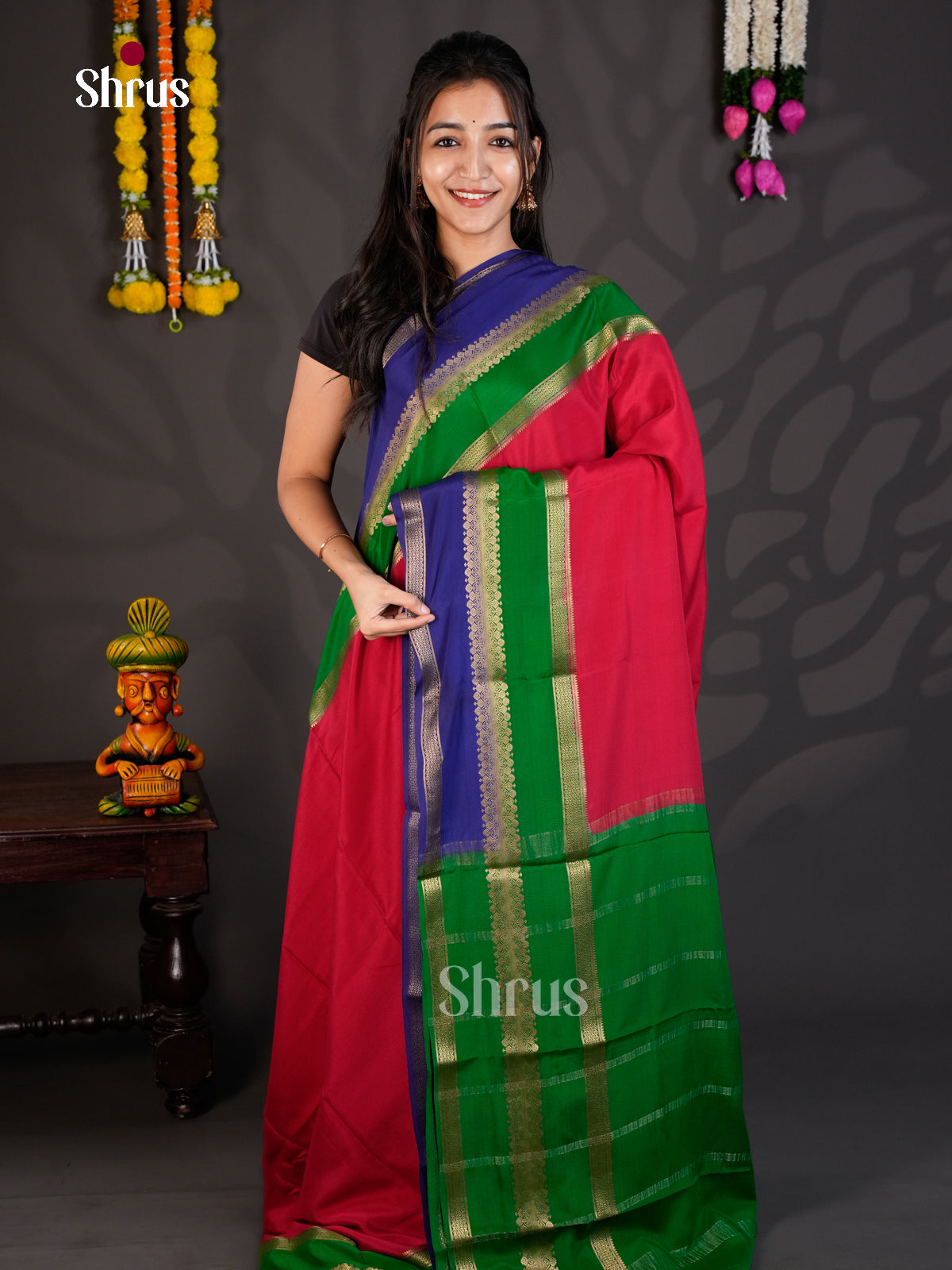 Buy Timeless Reddish Pink Mysore Silk Saree With Blue & Green Dual Zari Border