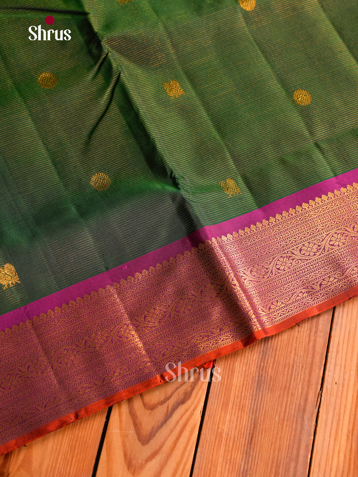 Regal Green 9Yards Kanchipuram Sarees With Fine Stripes & Buttas | Magenta Zari Border & Pallu