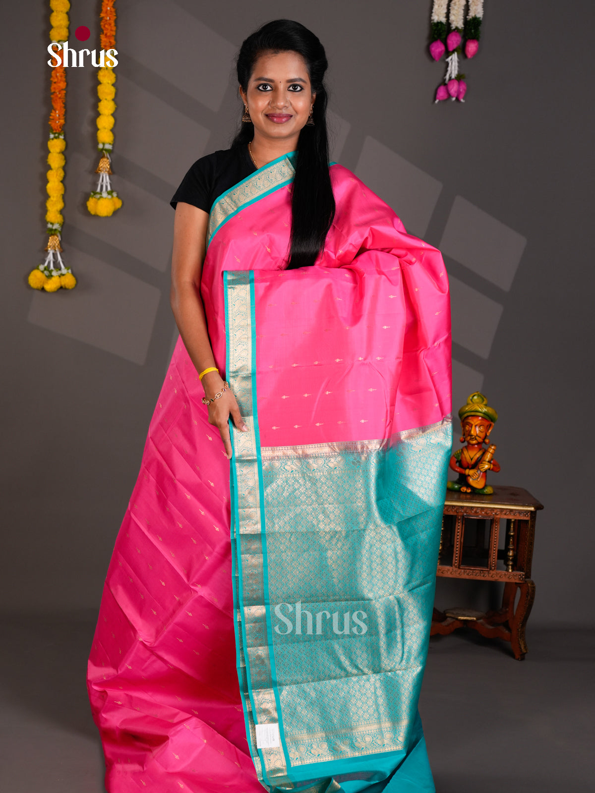 Buy Striking Rose Pink Kanchipuram Silk Saree with Zari Buttas, Turquoise Small Border & Brocade Pallu
