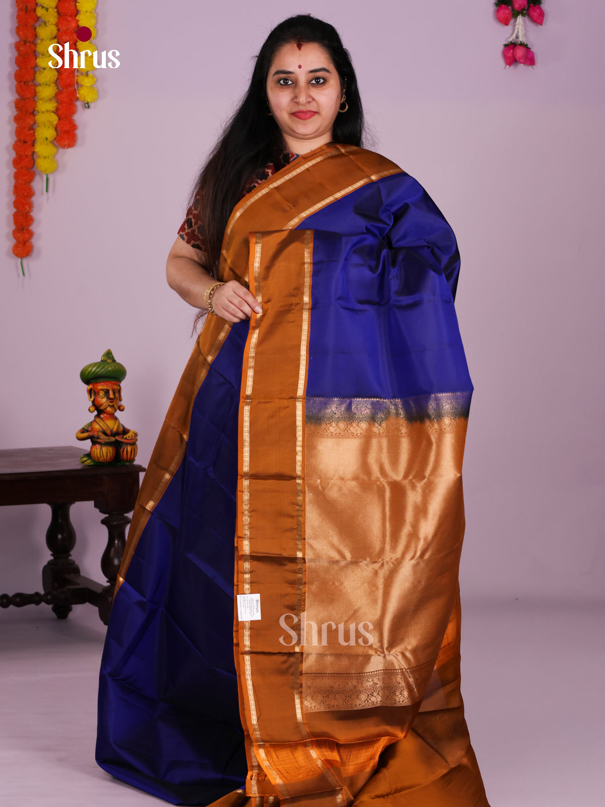 Buy Imperial Royal Blue Kanchipuram Silk Saree with Mustard Rettaipet Zari Border & Brocade Pallu