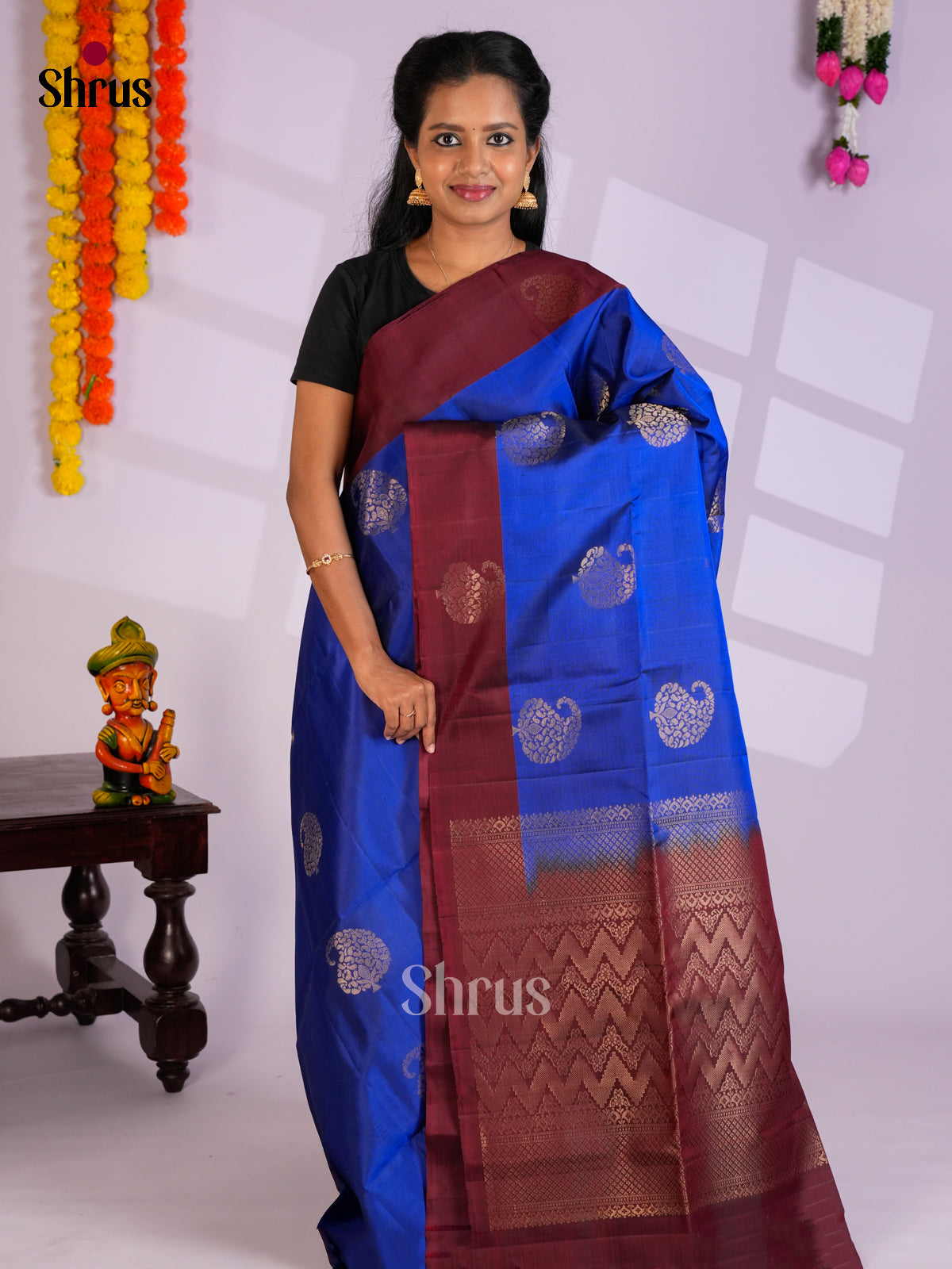 Buy Classic Royal Blue Soft Silk Saree with Paisley Motifs, Maroon Border & Brocade Pallu