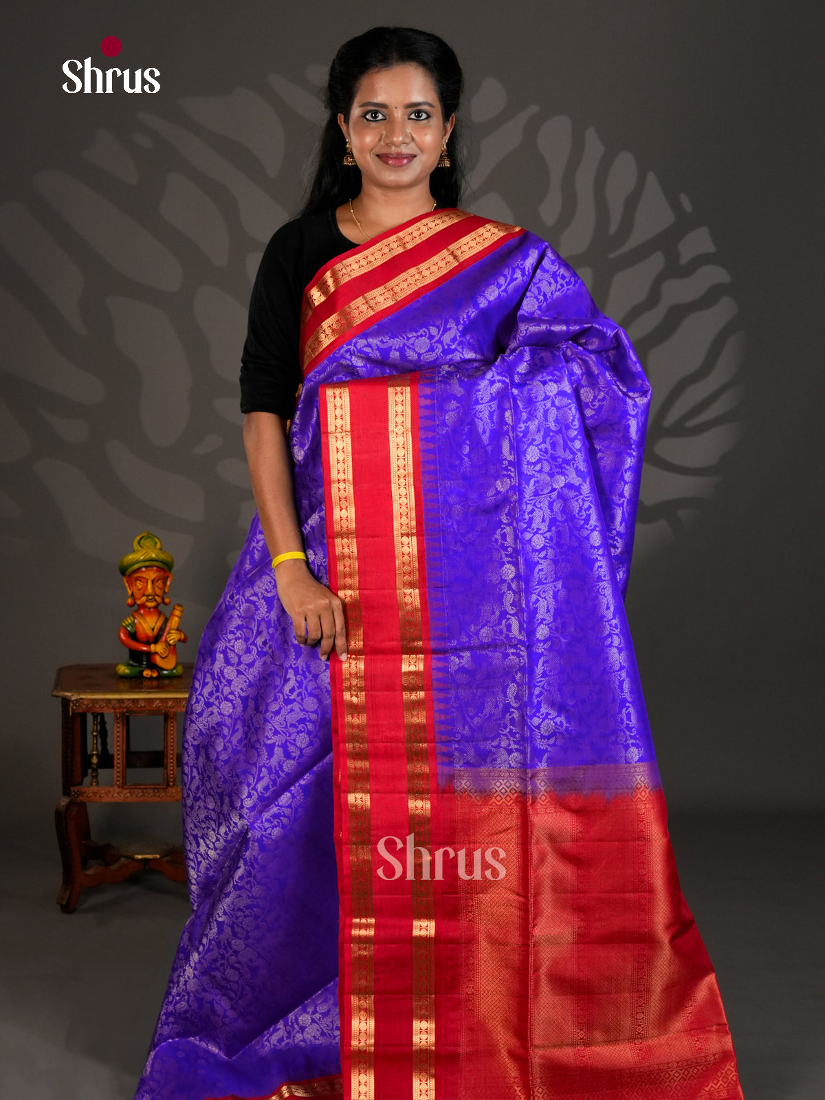 Buy Majestic Royal Blue Soft Silk Saree with Vanashigaram Floral Brocade & Red Rettapet Zari Border