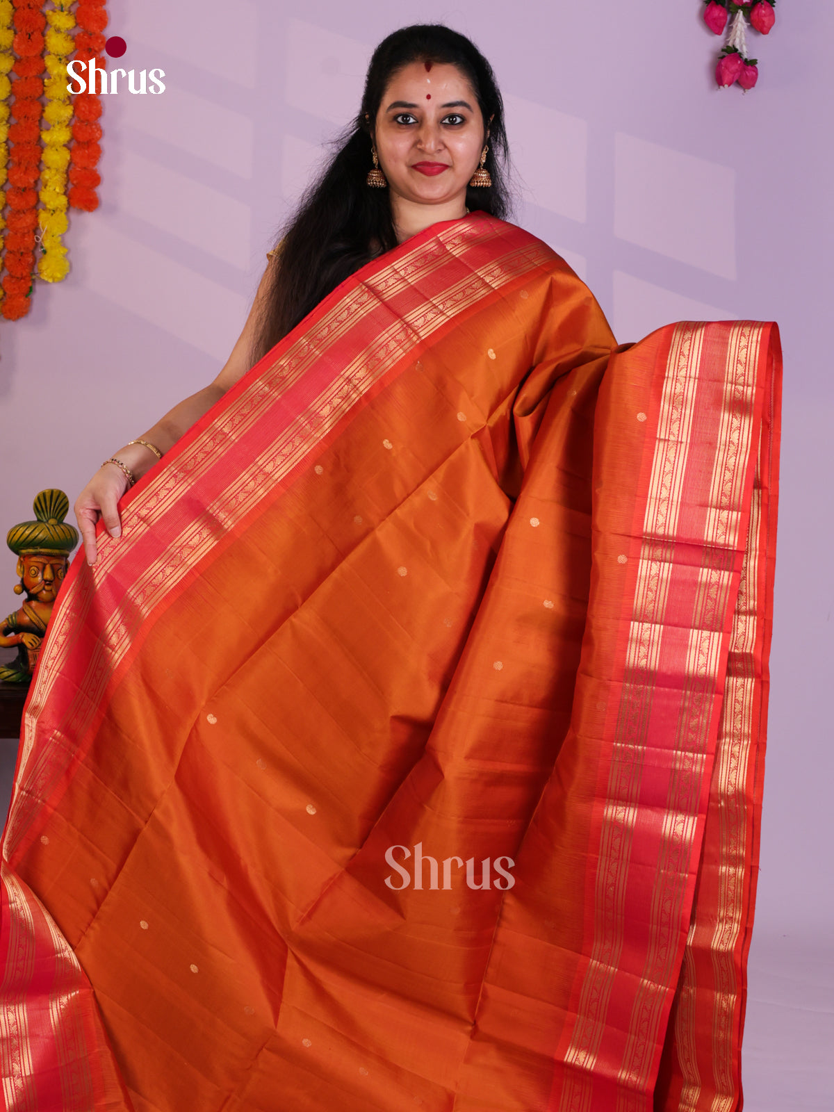Buy Lustrous Rusty Orange Pure Soft Silk Saree with Small Buttas & Pink Rettaipet Zari Border
