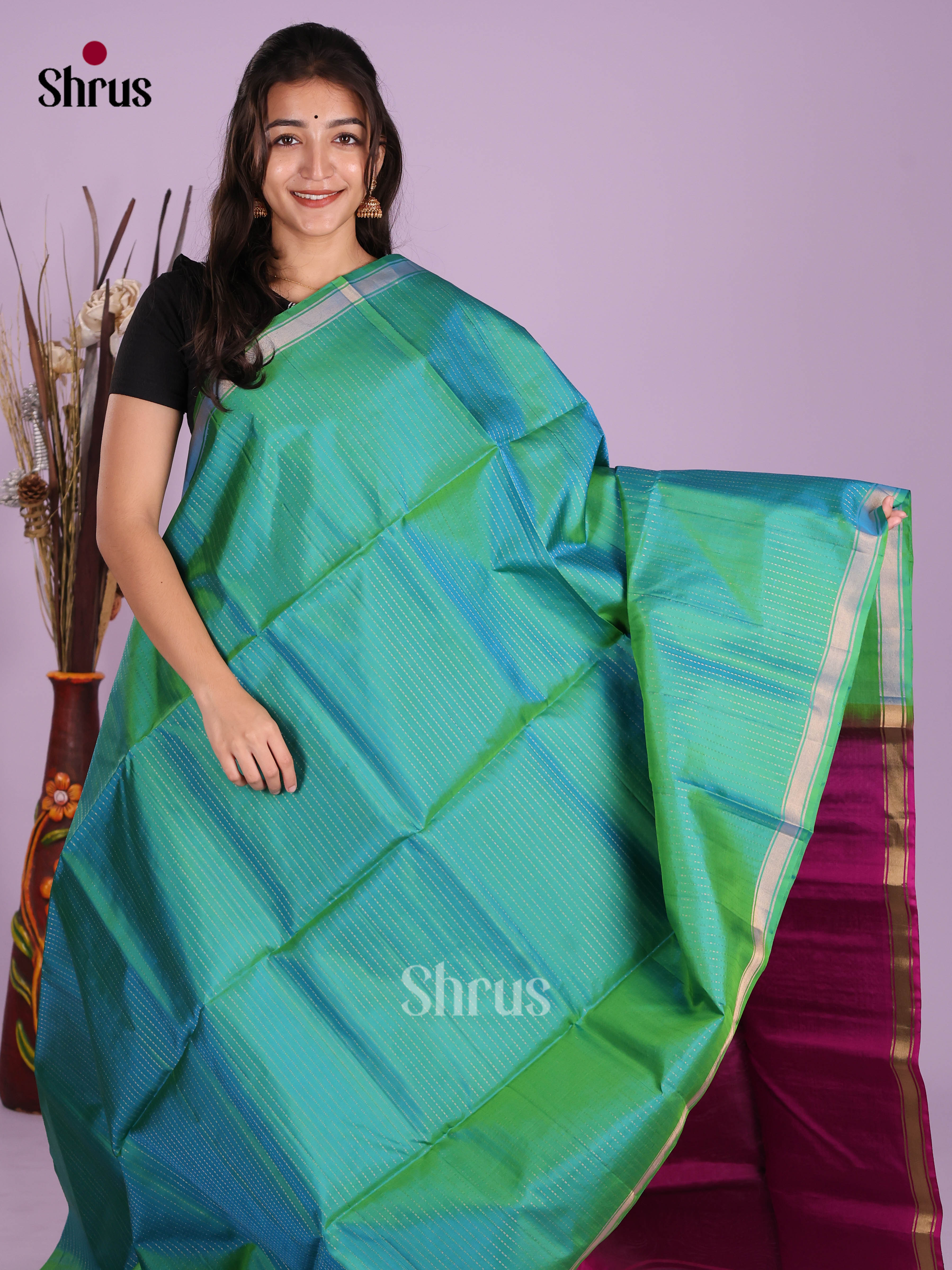 Buy Charming Sea Green Pure Soft Silk Saree With Zari Dotted Lines, Small Border & Magenta Brocade Pallu
