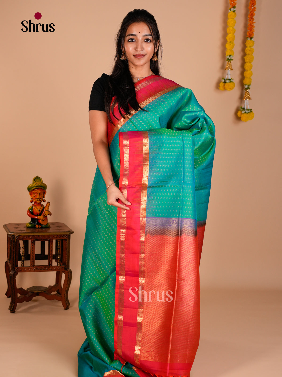 Buy Classy Sea Green Soft Silk Saree with Thousand Buttas Concept & Orangish Pink Border & Pallu