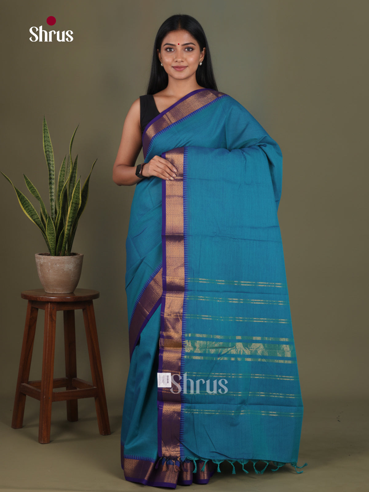 Serene Blue Chettinad Cotton Saree With Indigo Kaddi Temple Zari Border & Chit pallu