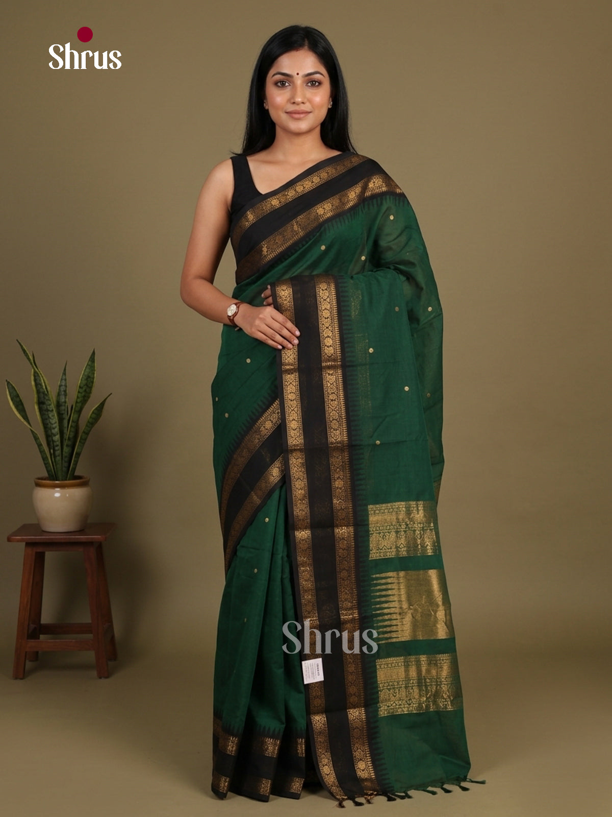 Serene Forest Green Chettinad Cotton Saree With Thread Buttas & Black Temple Zari Border