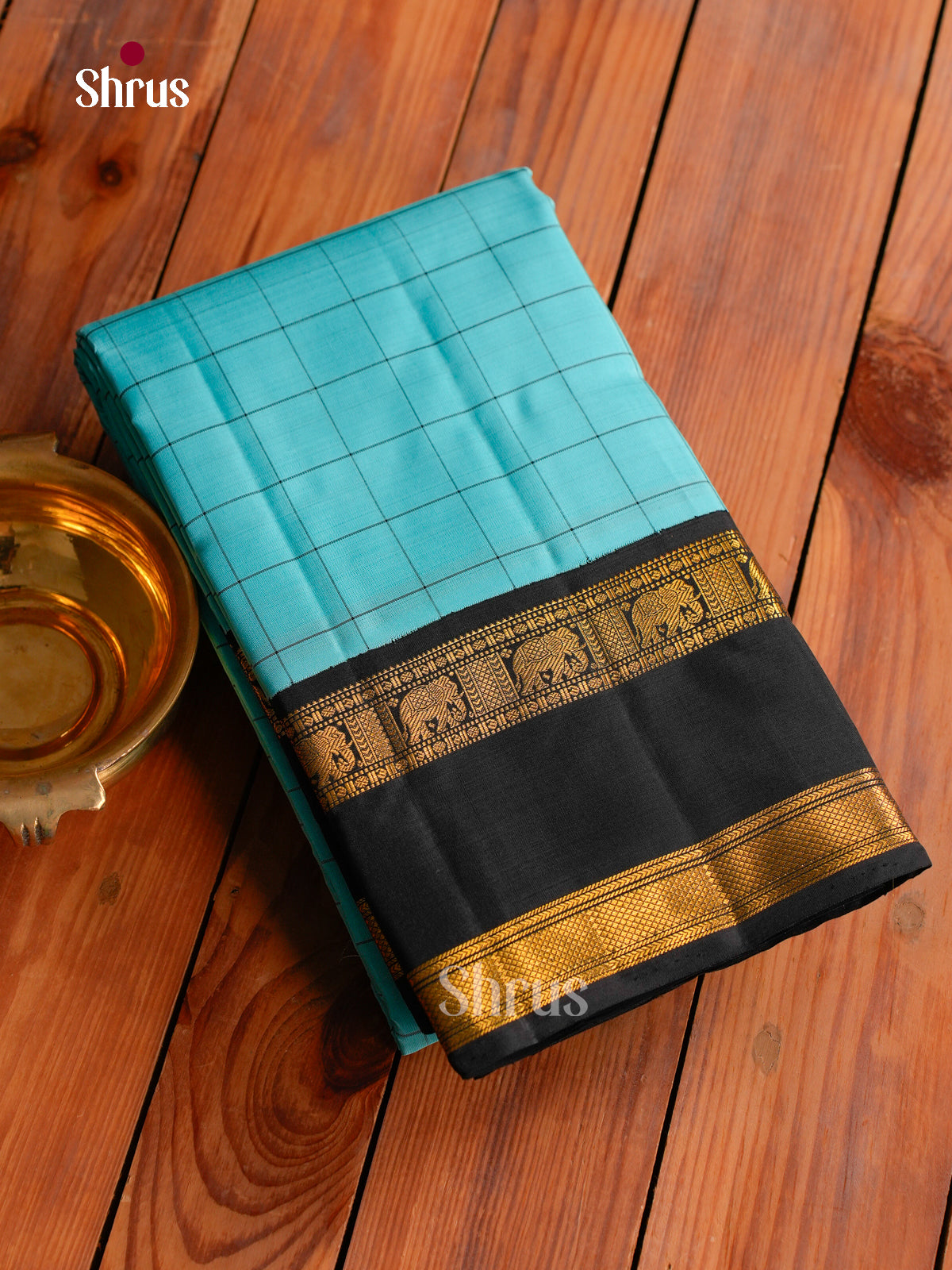 Serene Sky Blue Kanchipuram silk Saree With Thread Checks | Black Rettapet Zari Border