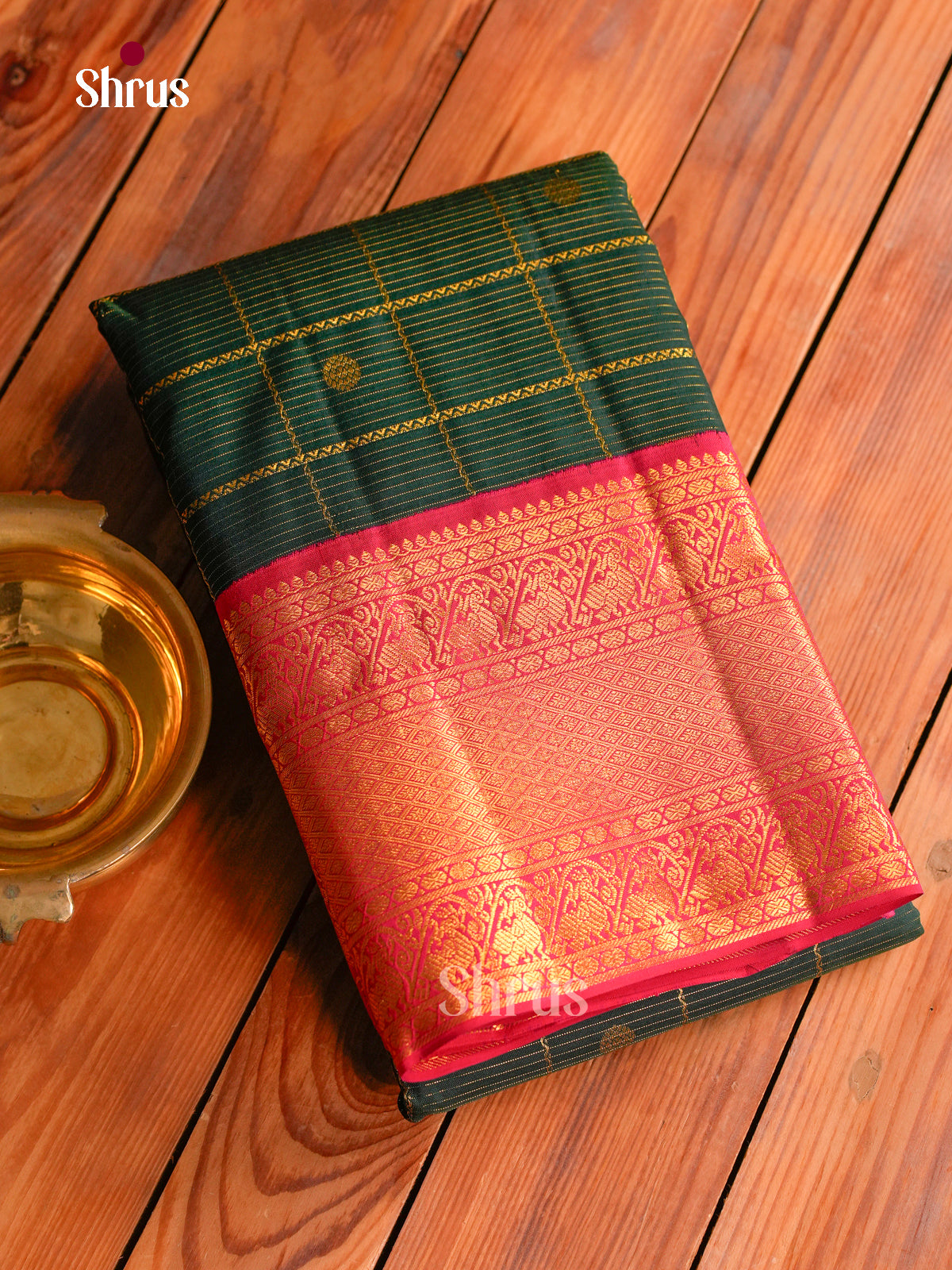 Sheeny Bottle Green Kanchipuram Silk Saree With Zari Checks, Stripes & Buttas | Pink Zari Border & Paisley Pallu