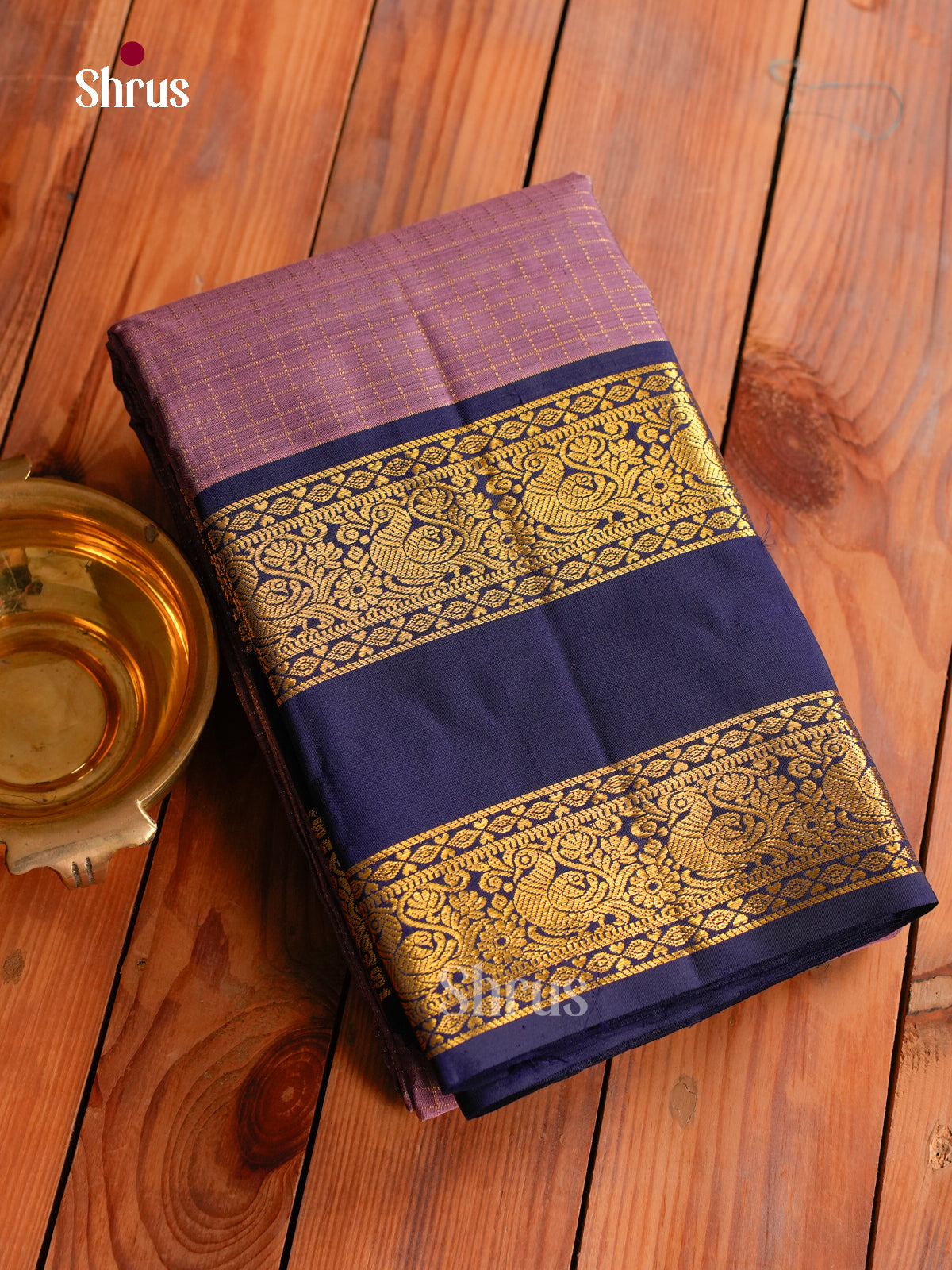 Sheeny Mauve Kanchipuram Silk Saree With Gold Zari Kattams | Navy Blue Rettapet Zari Border