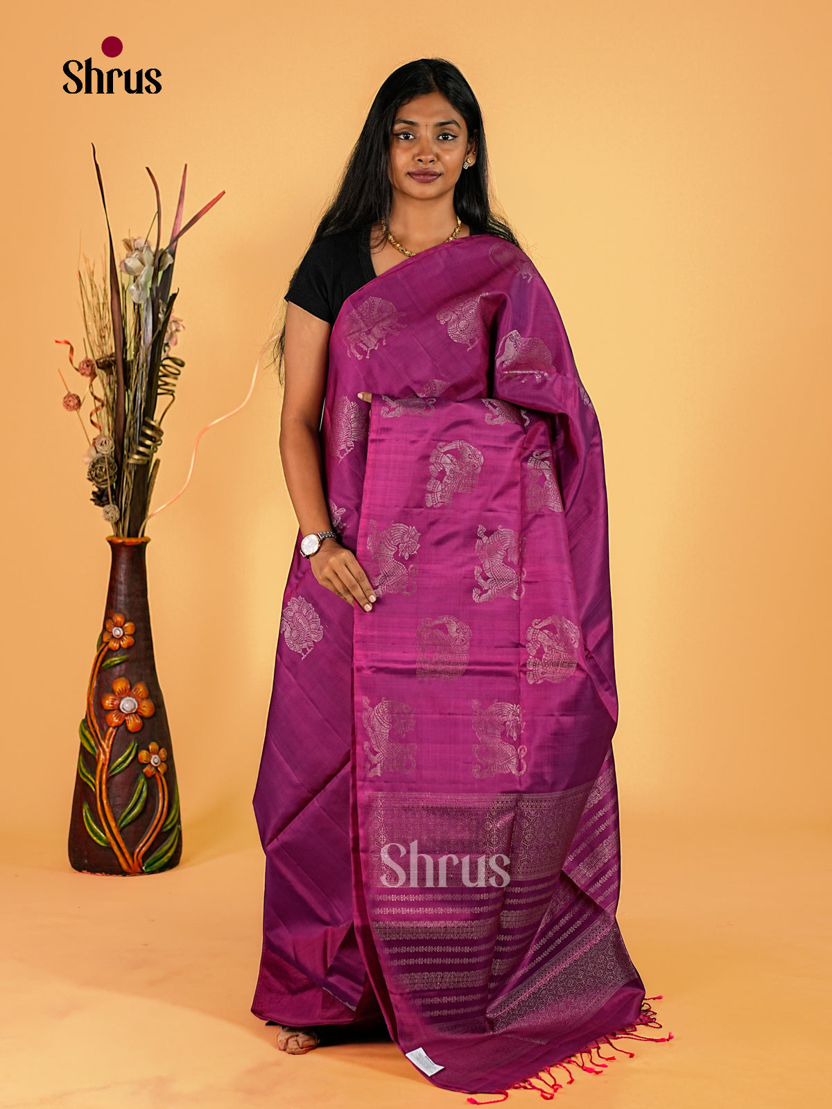 Sheeny Purple Borderless Soft Silk Sarees With Silver Animals Motif & Zari Woven Brocade Pallu
