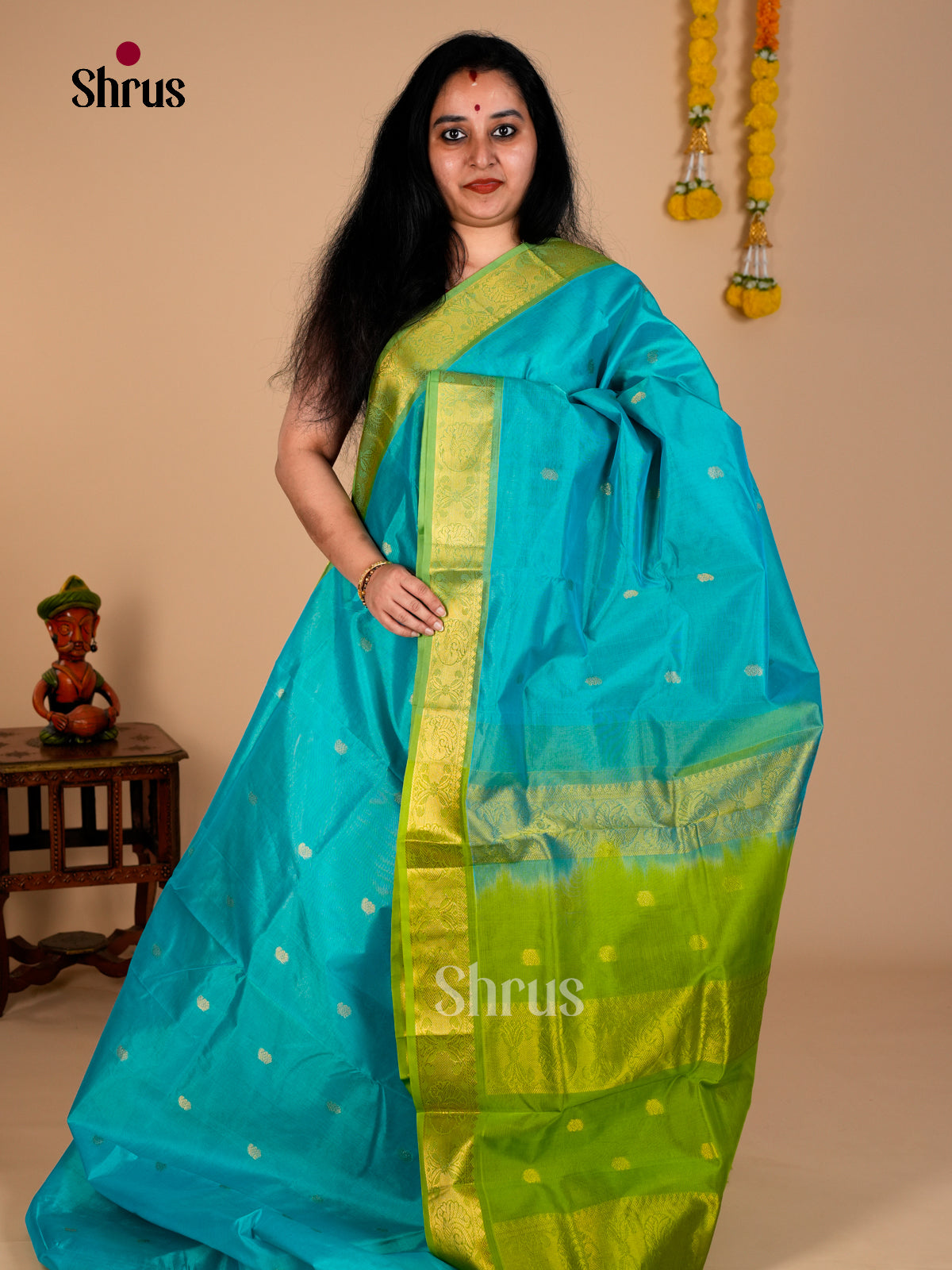Buy Vibrant Sky Blue Silk Cotton Saree With Golden Buttas, Light Green Zari Border & Pallu